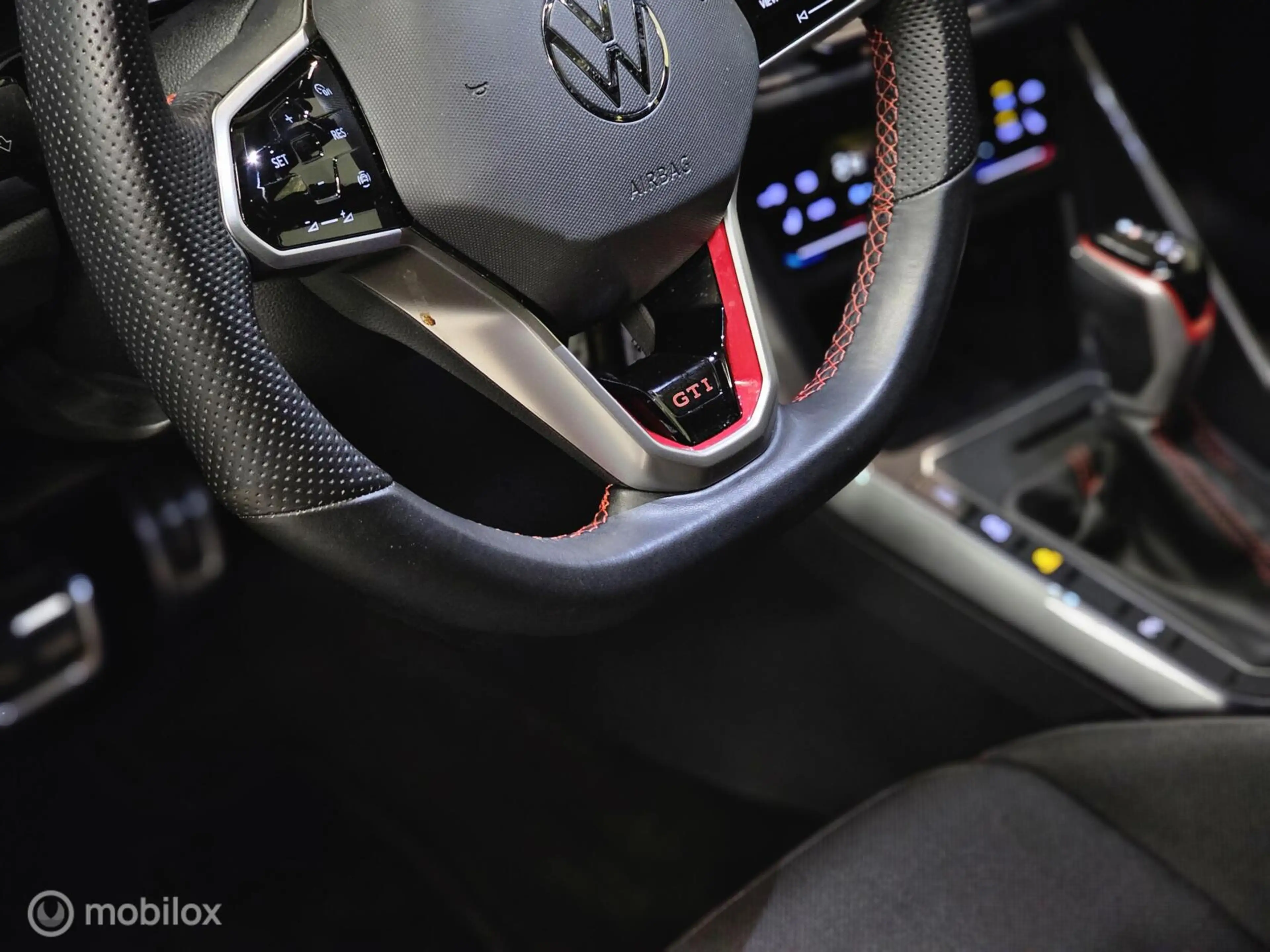 Volkswagen Polo GTI 2.0 TSI Panorama/IQ Light/Carplay — photo 36