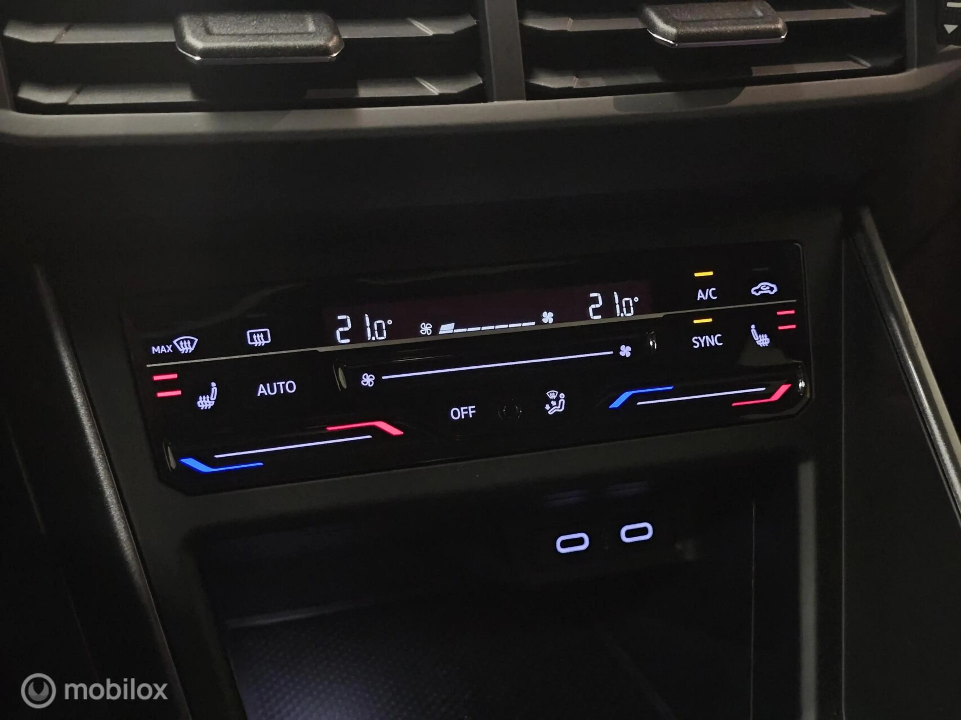 Volkswagen Polo GTI 2.0 TSI Panorama/IQ Light/Carplay — photo 31