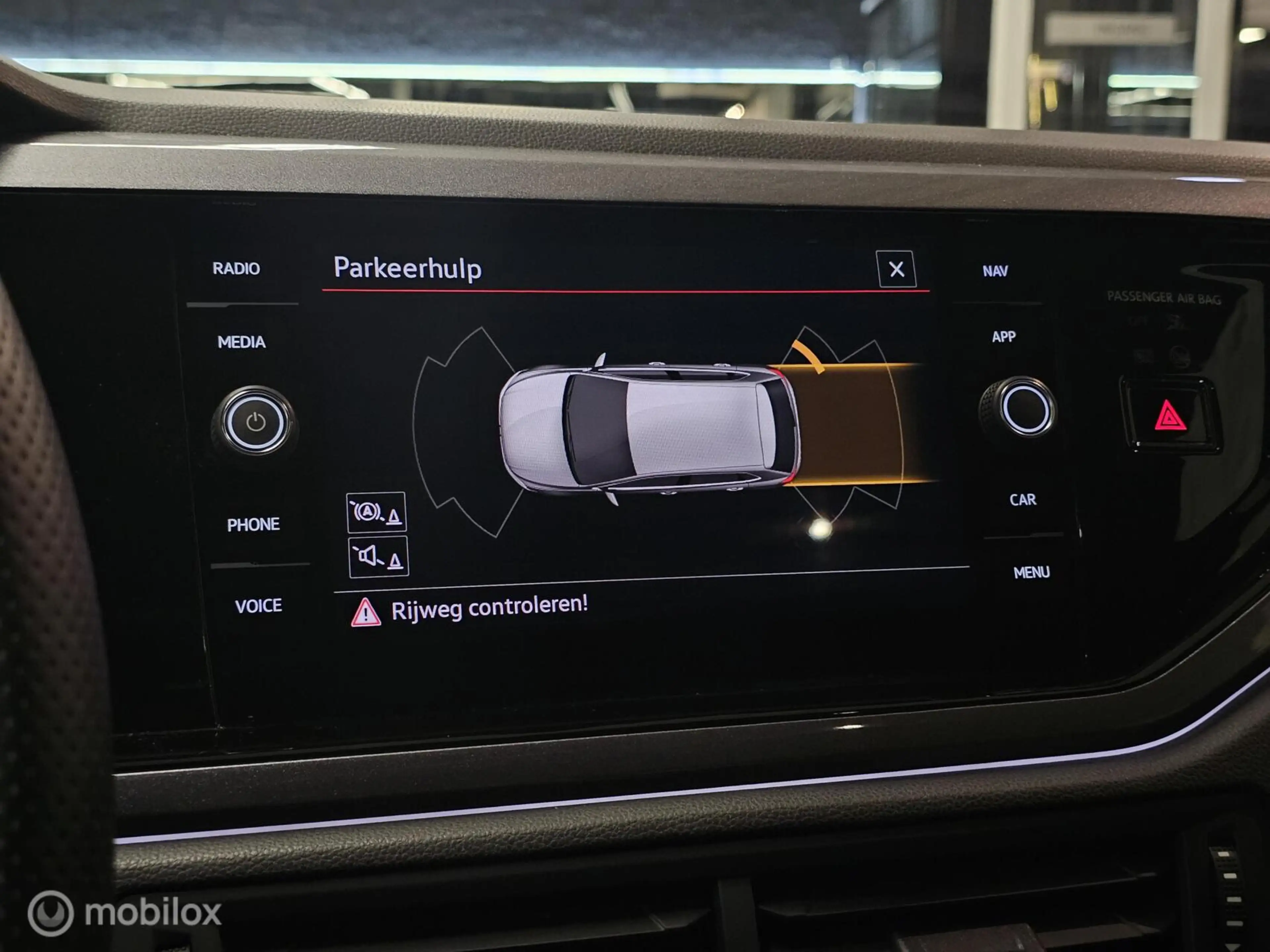 Volkswagen Polo GTI 2.0 TSI Panorama/IQ Light/Carplay — photo 30