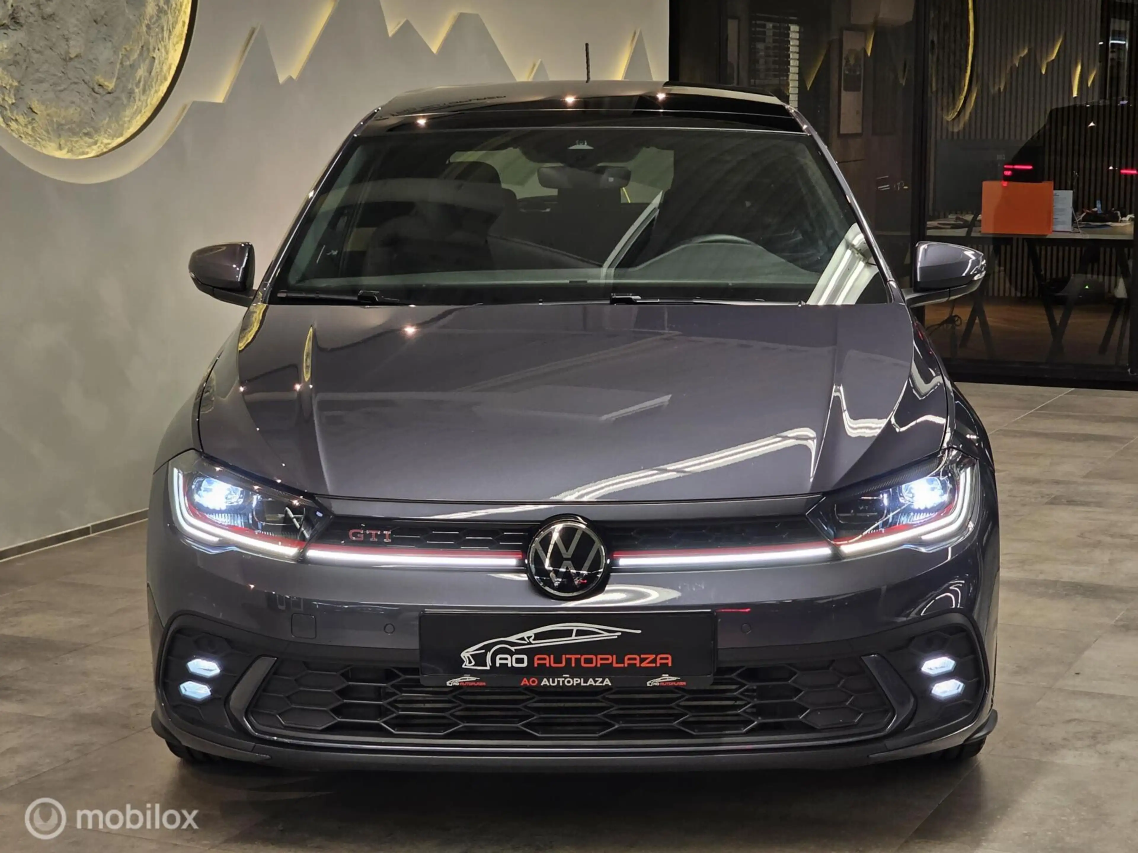 Volkswagen Polo GTI 2.0 TSI Panorama/IQ Light/Carplay — photo 11