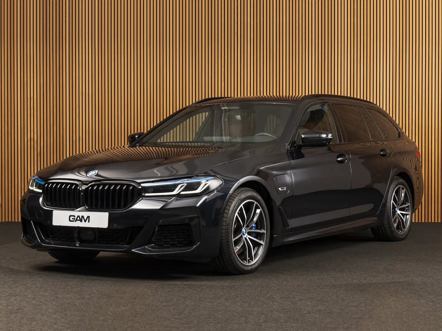 BMW 530 5-serie Touring 530e xDrive MSPORT-PANO-H/K-HUD-LA Schwarz - 1