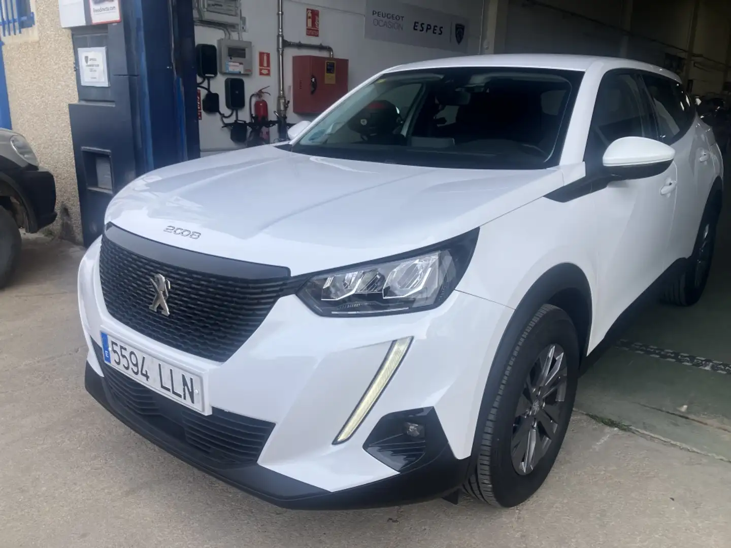 Peugeot 2008 1.2 PureTech S&S Active Pack 100 Blanco - 1