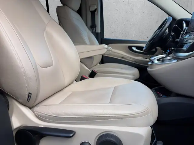 Mercedes-Benz 250 view 12