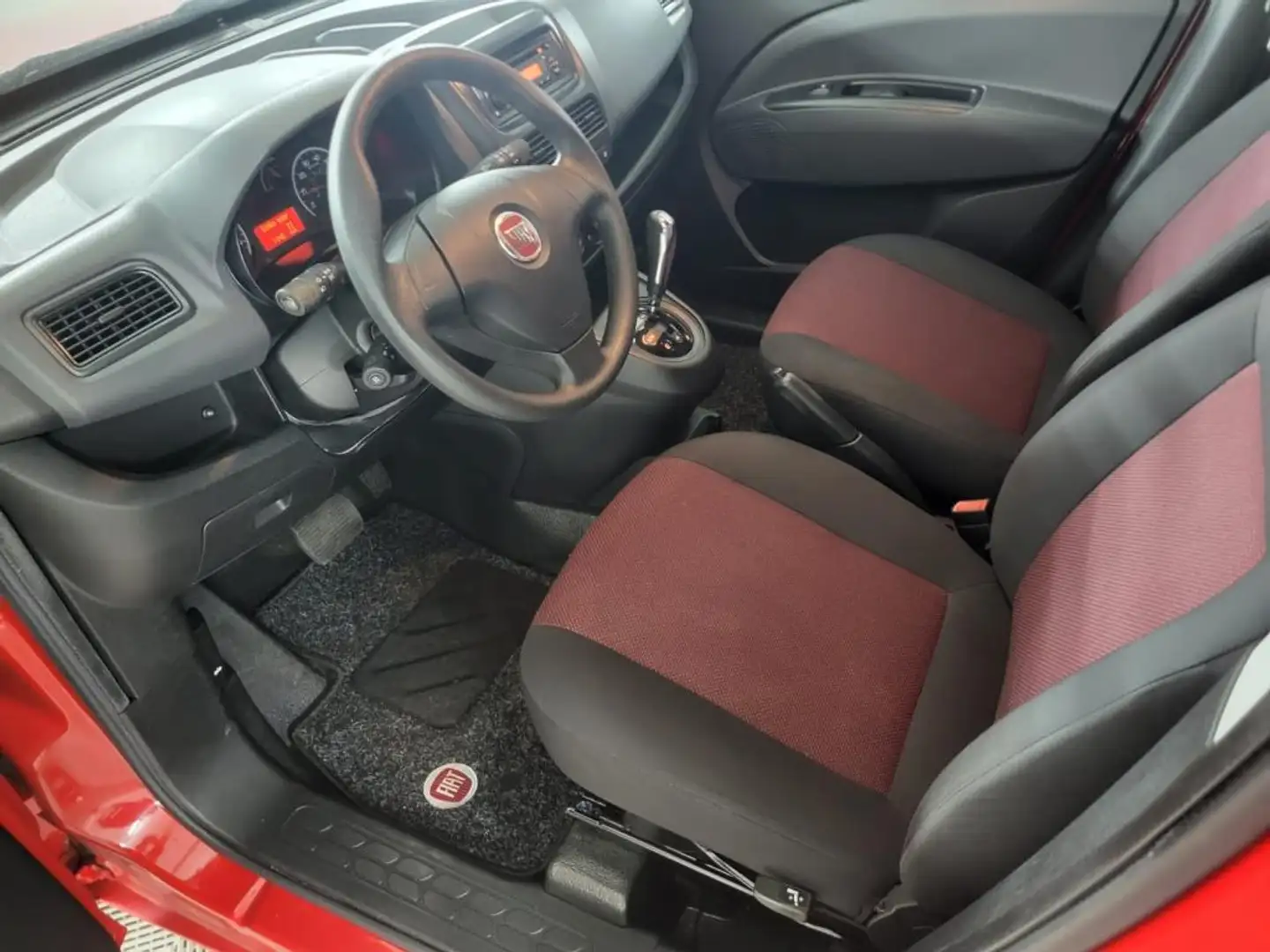 Fiat Doblo Cargo 1.6 MultiJet, Automaat, Rolstoel lift, Dubbe - 2