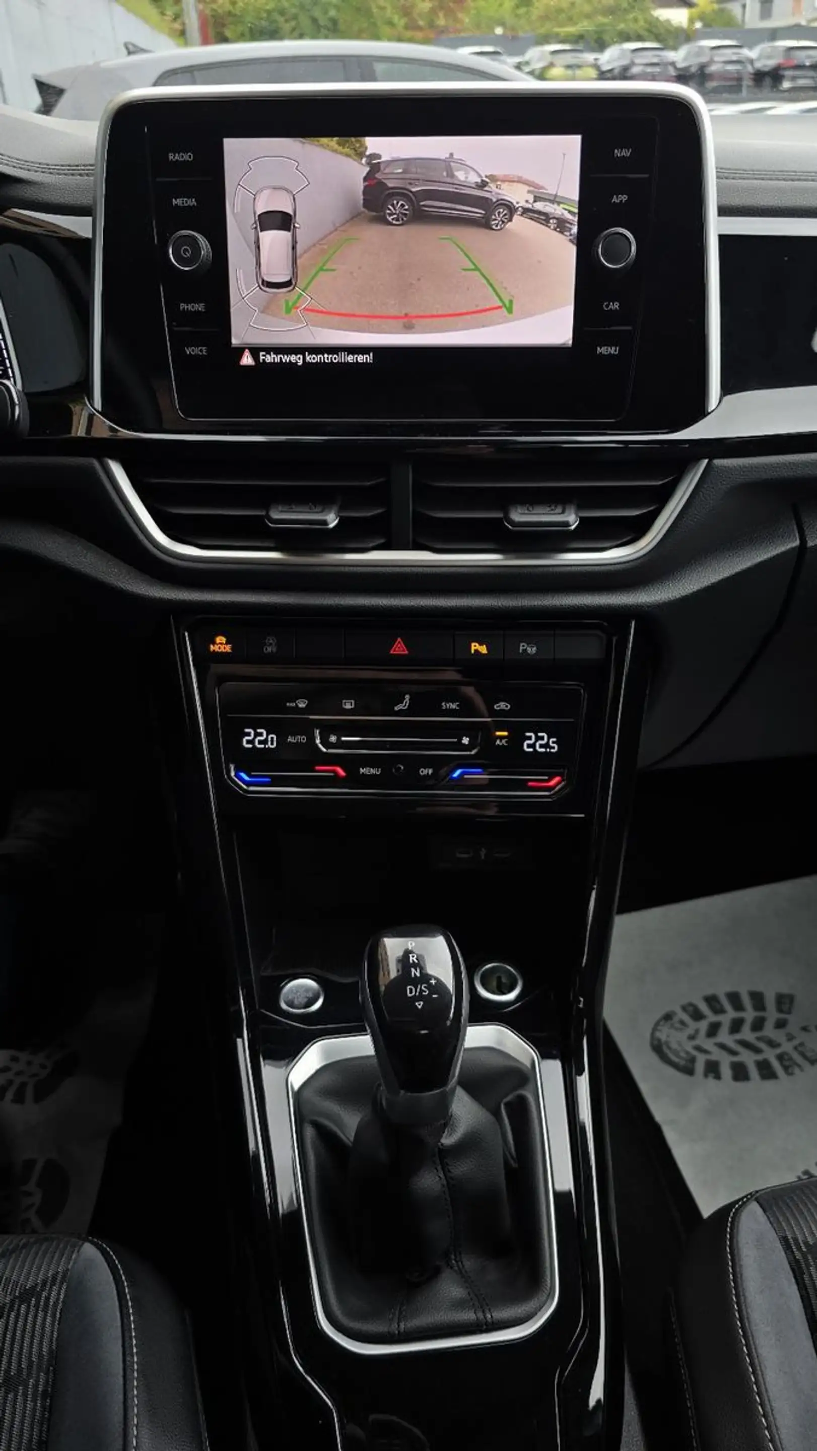 Volkswagen T-Roc 2.0 TDI DSG 3 x R-Line Virtual/ACC/K-less — photo 11