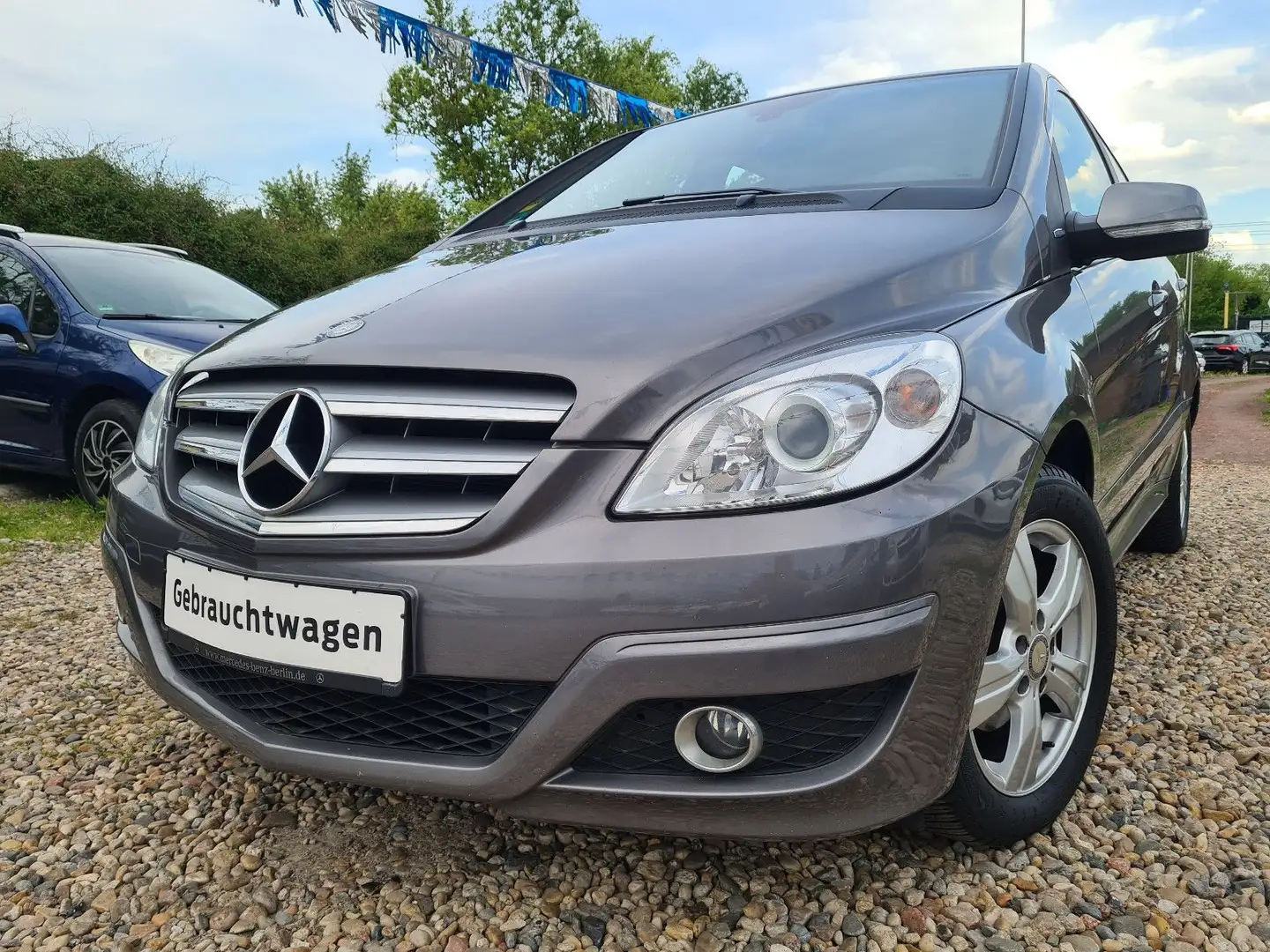 Mercedes-Benz B 180 B -Klasse BlueEfficiency Grau - 2
