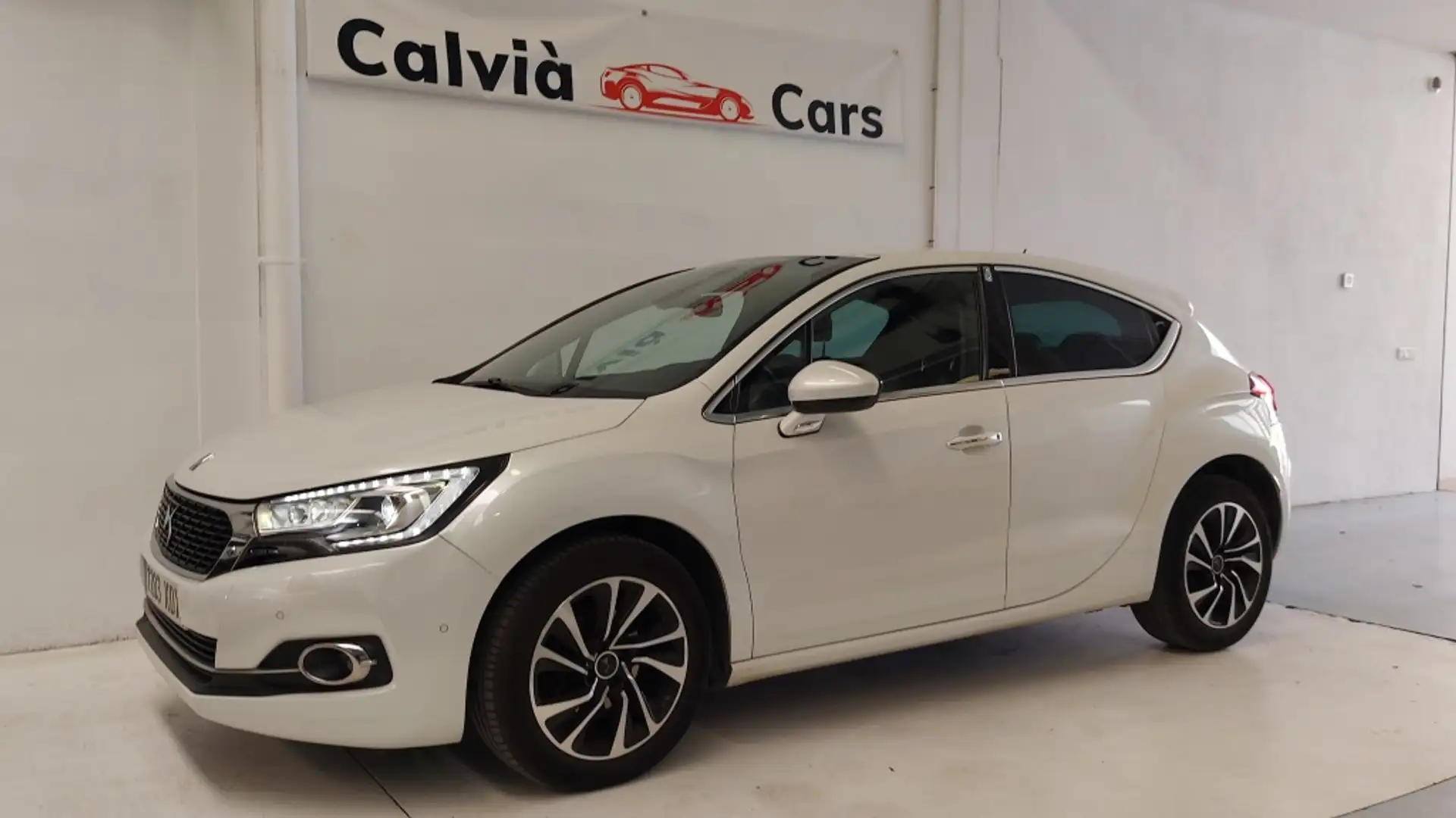 DS Automobiles DS 4 1.6 BlueHDi S&S Style 120 Weiß - 1