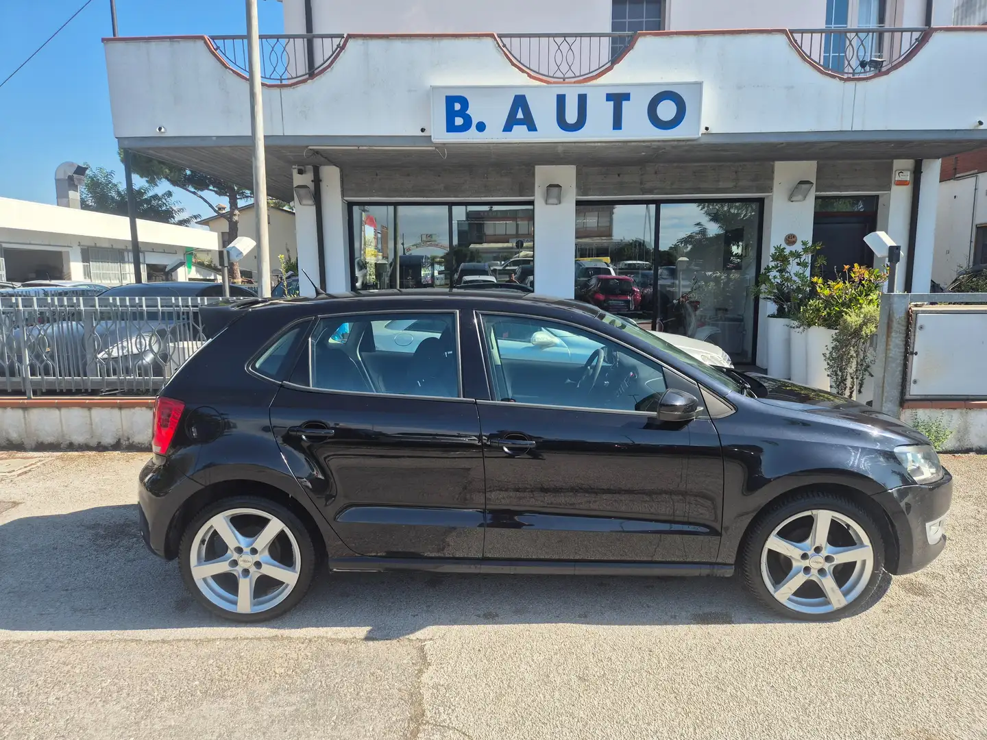 Volkswagen Polo Polo V 2009 5p 1.6 tdi Comfortline Nero - 1