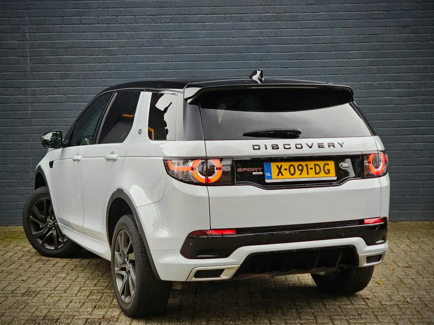 Land Rover Discovery Sport 2.0 Si4 Anniversary 4x4 / Panorama dak/verwarmde v Blanc - 2