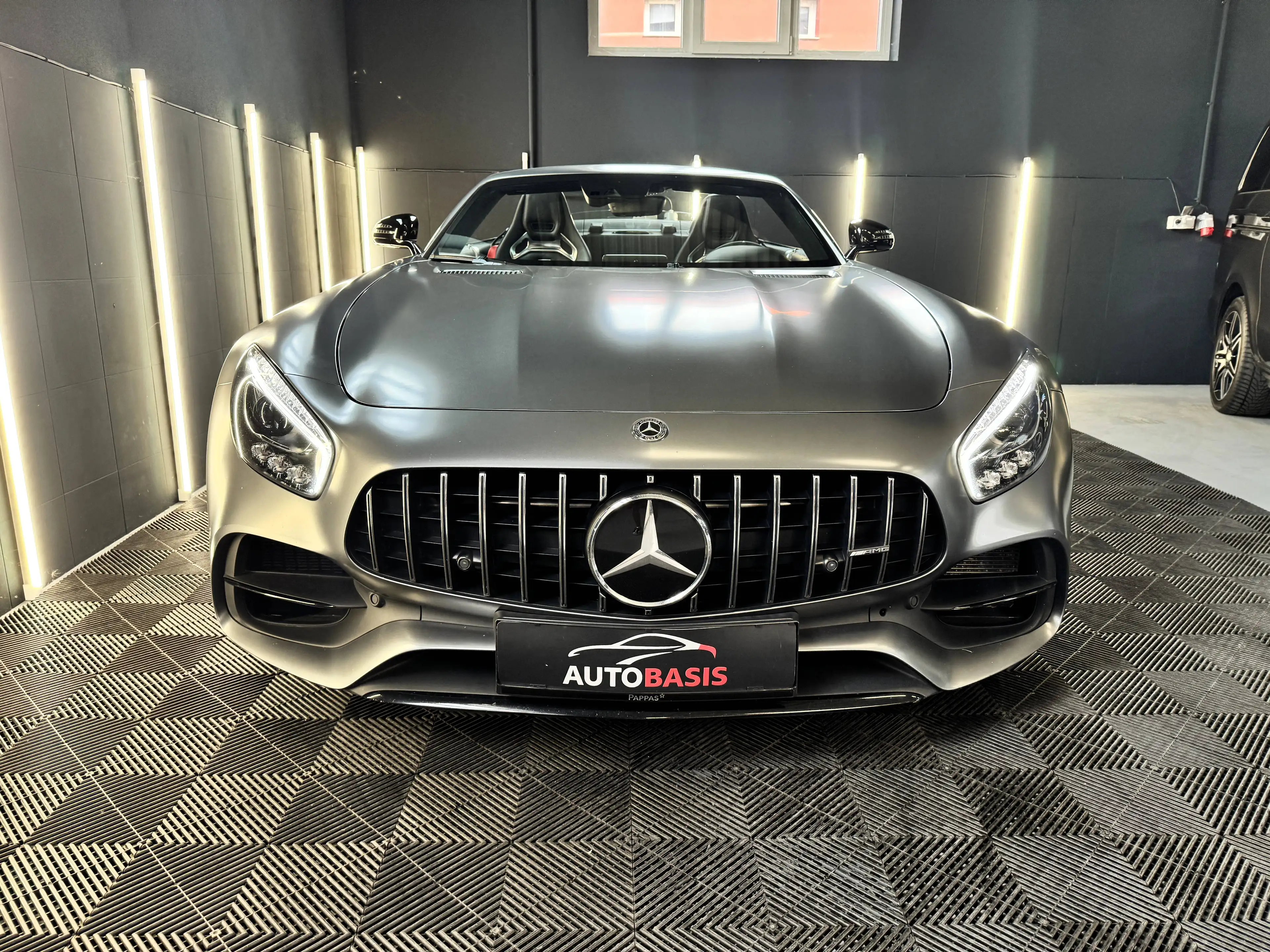 Mercedes-Benz AMG GT Roadster V8 Designo Magno/AMG Performance/Carbon/Nappa — photo 3