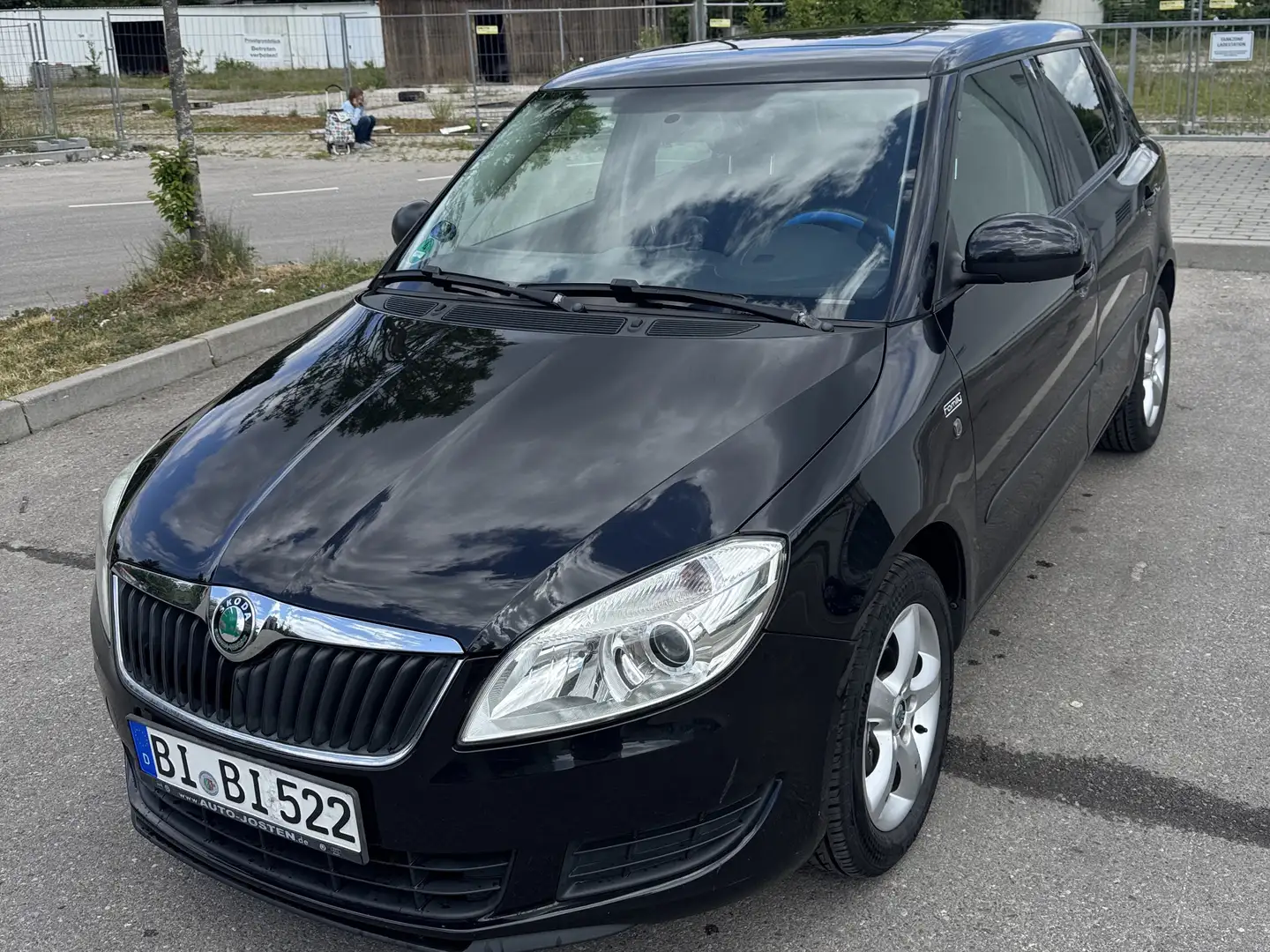 Skoda Fabia Fabia 1.2 HTP FAMILY Negro - 1