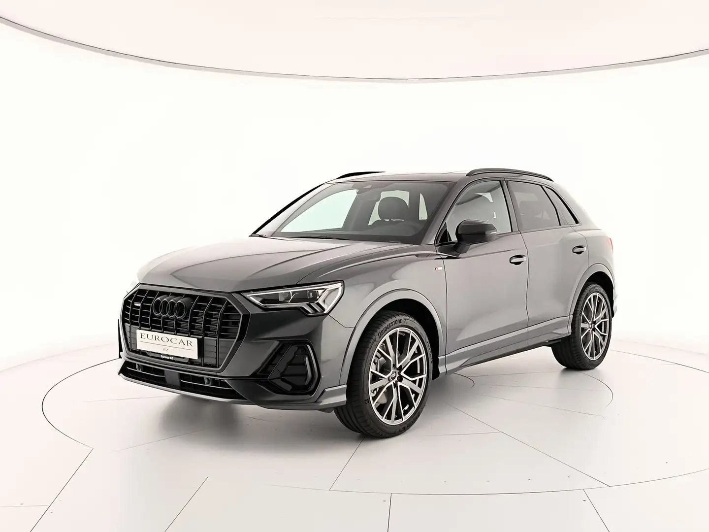 Audi Q3 40 2.0 tdi identity black quattro 193cv s-tronic Grigio - 1