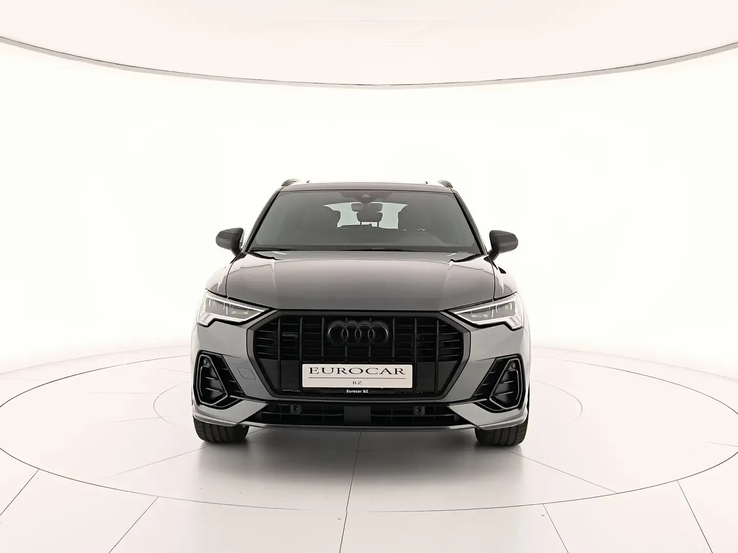 Audi Q3 40 2.0 tdi identity black quattro 193cv s-tronic Grigio - 2
