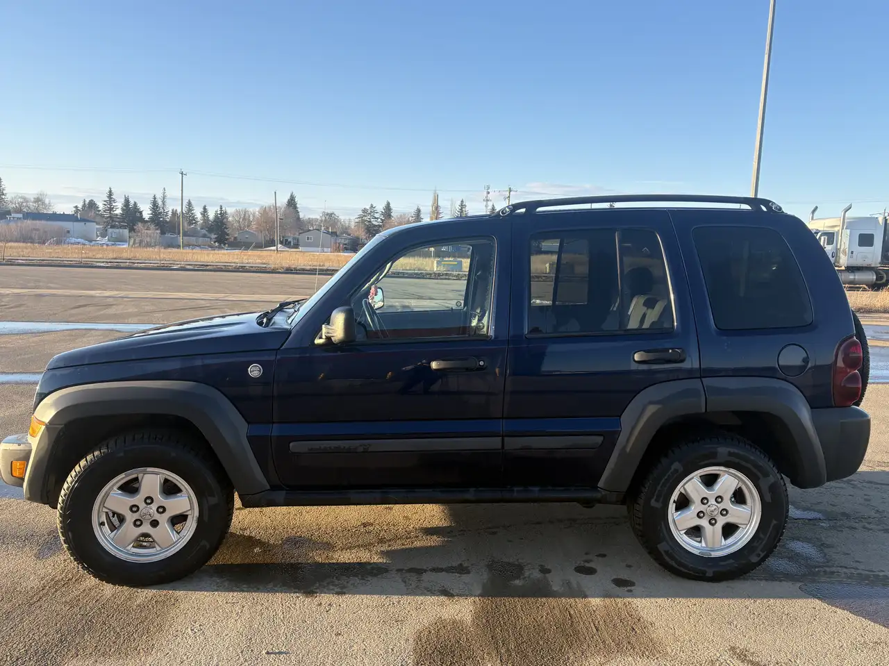 Jeep Liberty снимка Jeep Liberty