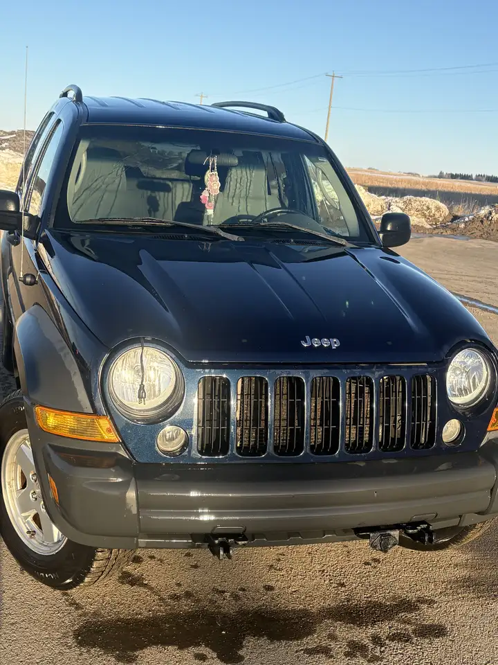 Jeep Liberty снимка Jeep Liberty