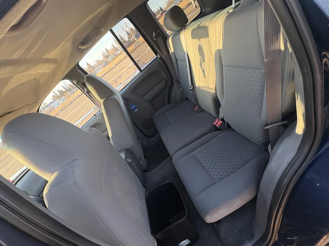 Jeep Liberty снимка Jeep Liberty