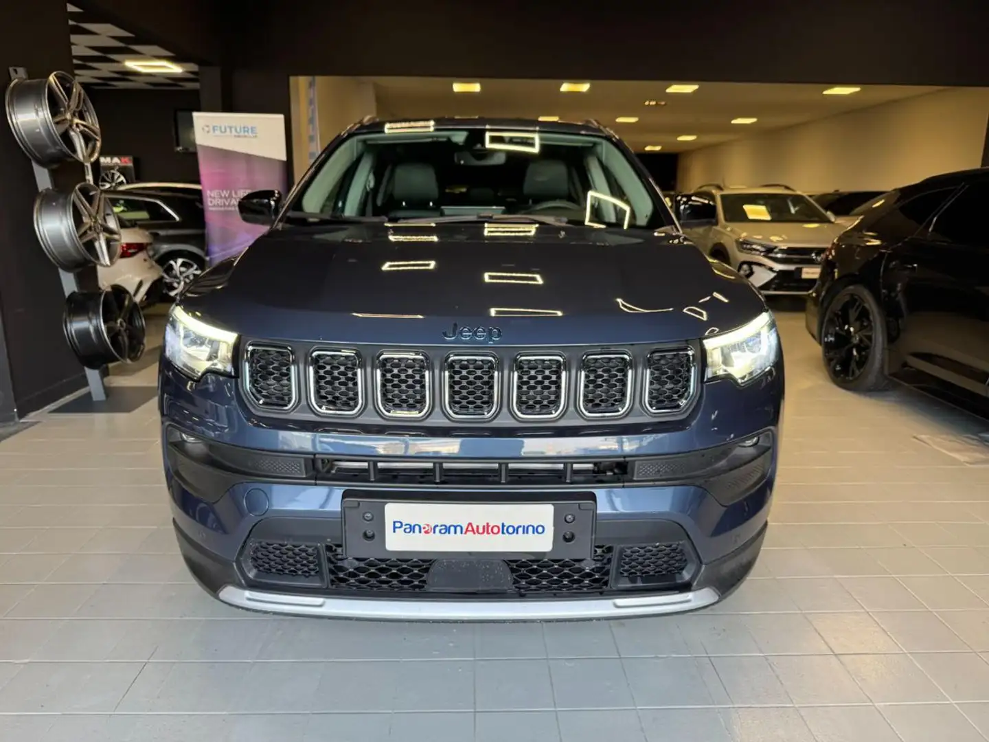 Jeep Compass 1.3 Turbo T4 190 CV PHEV AT6 4xe Limited Синий - 2