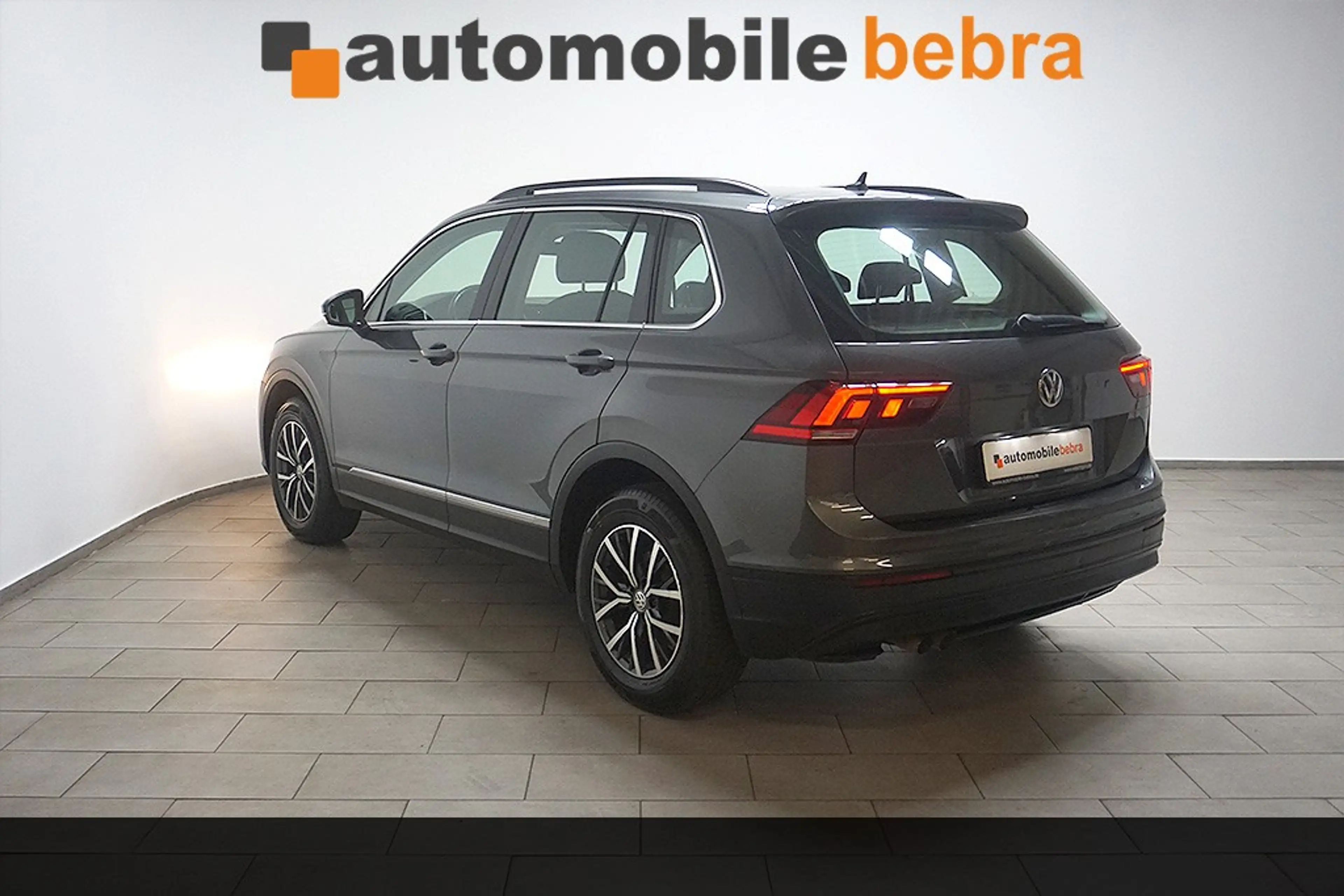 Volkswagen Tiguan 2.0TDI DSG Comfortline 4M AHK SHZ — photo 6