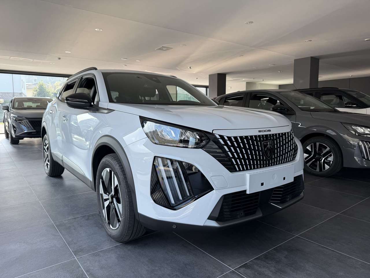 Peugeot 2008 Hybrid 110cv e-DCS6 Allure auto