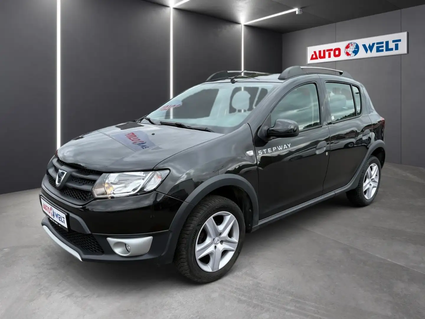Dacia Sandero II Stepway 90 TCe Klima Tempo BT EcoMode Schwarz - 1
