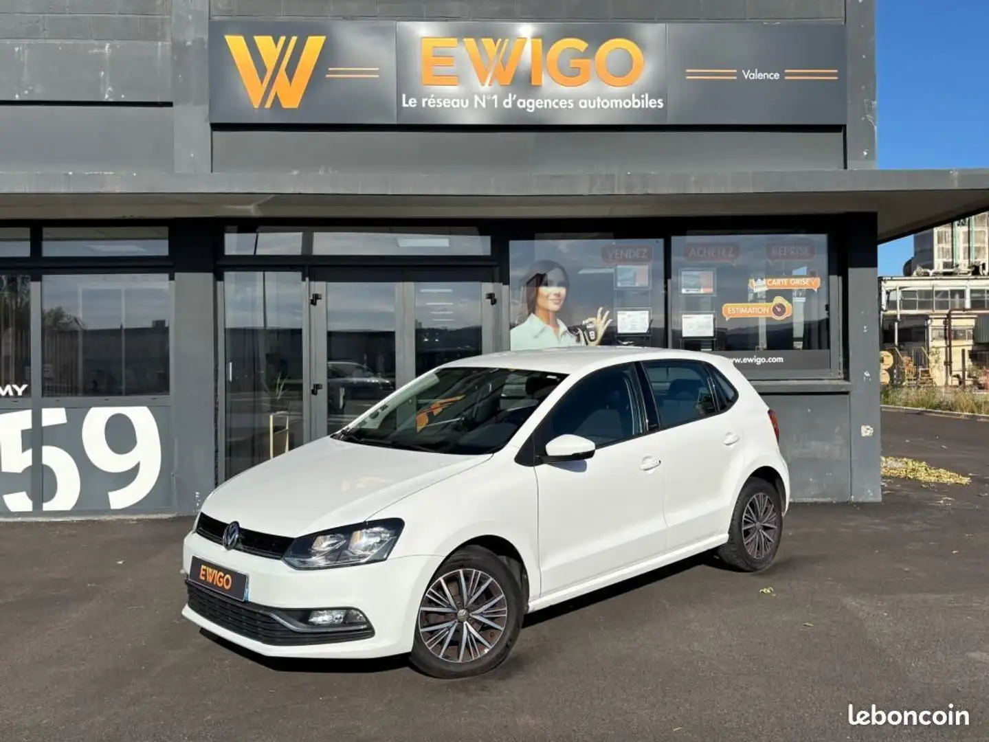 Volkswagen Polo 1.2 TSI 90CH BLUEMOTION ALLSTAR CARPLAY Blanc - 1