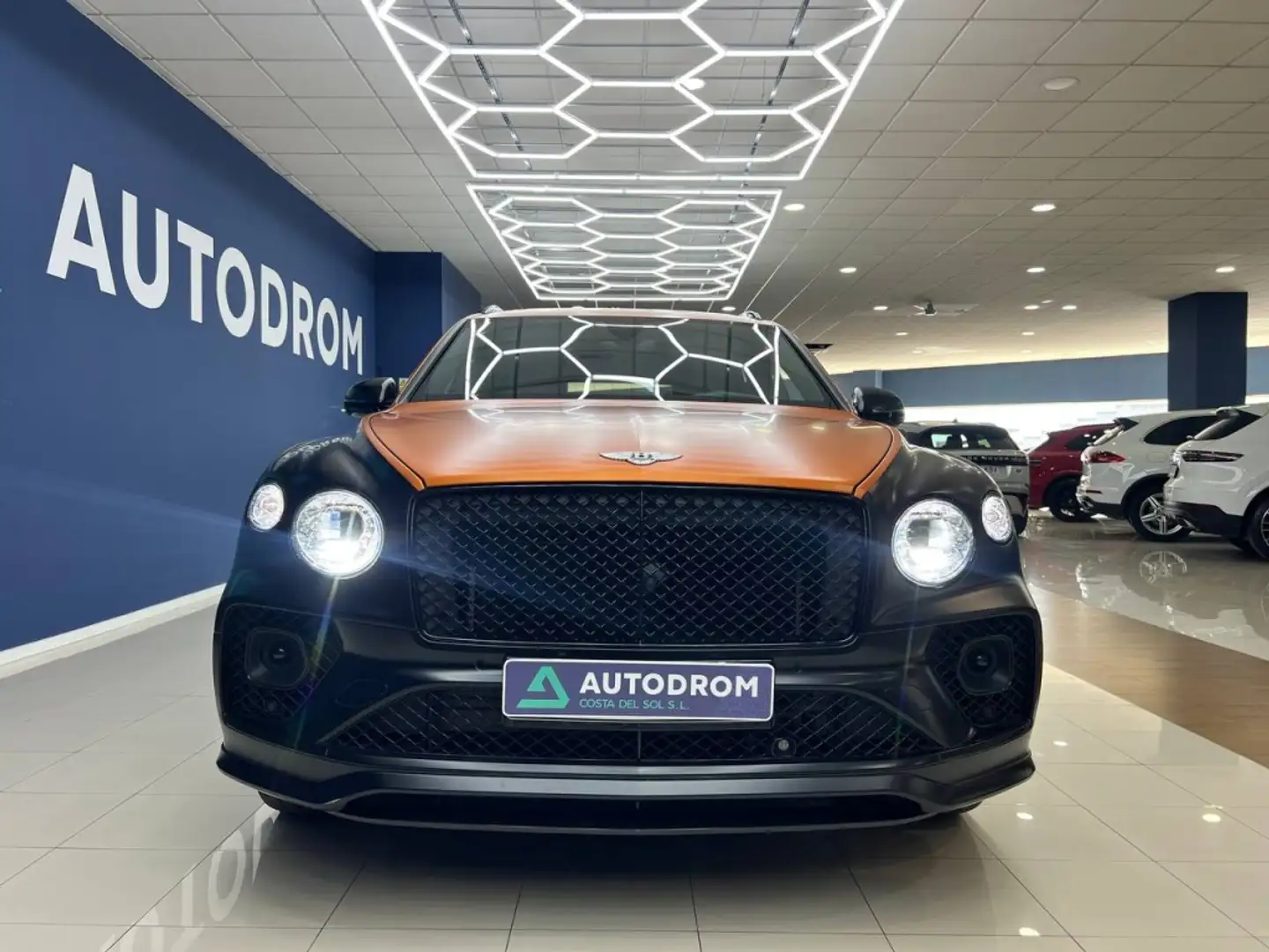 Bentley Bentayga Hybrid Negro - 2