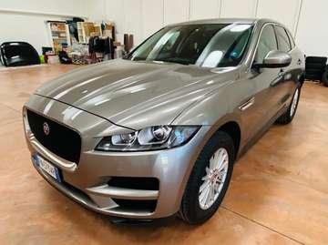 F-Pace 2015 2.0d i4 Prestige 180cv auto my18