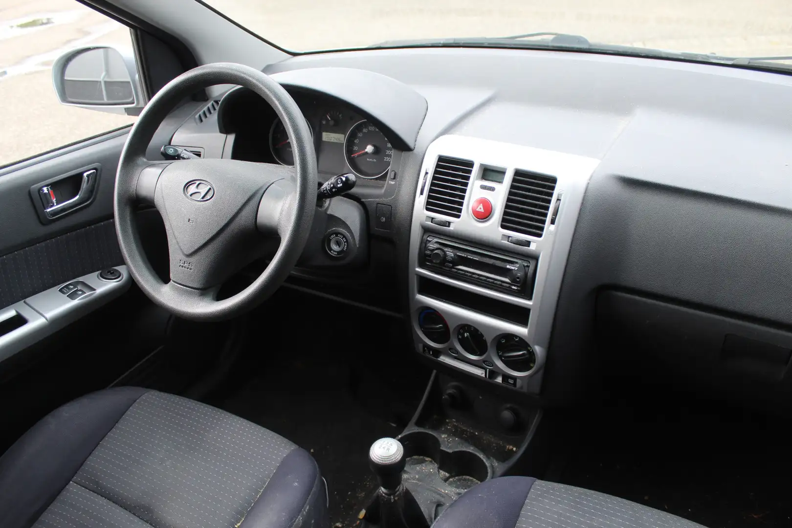 Hyundai Getz 1.4i Active Cool *Meemeenprijs*/APK t/m 31-08-2025 Grijs - 2