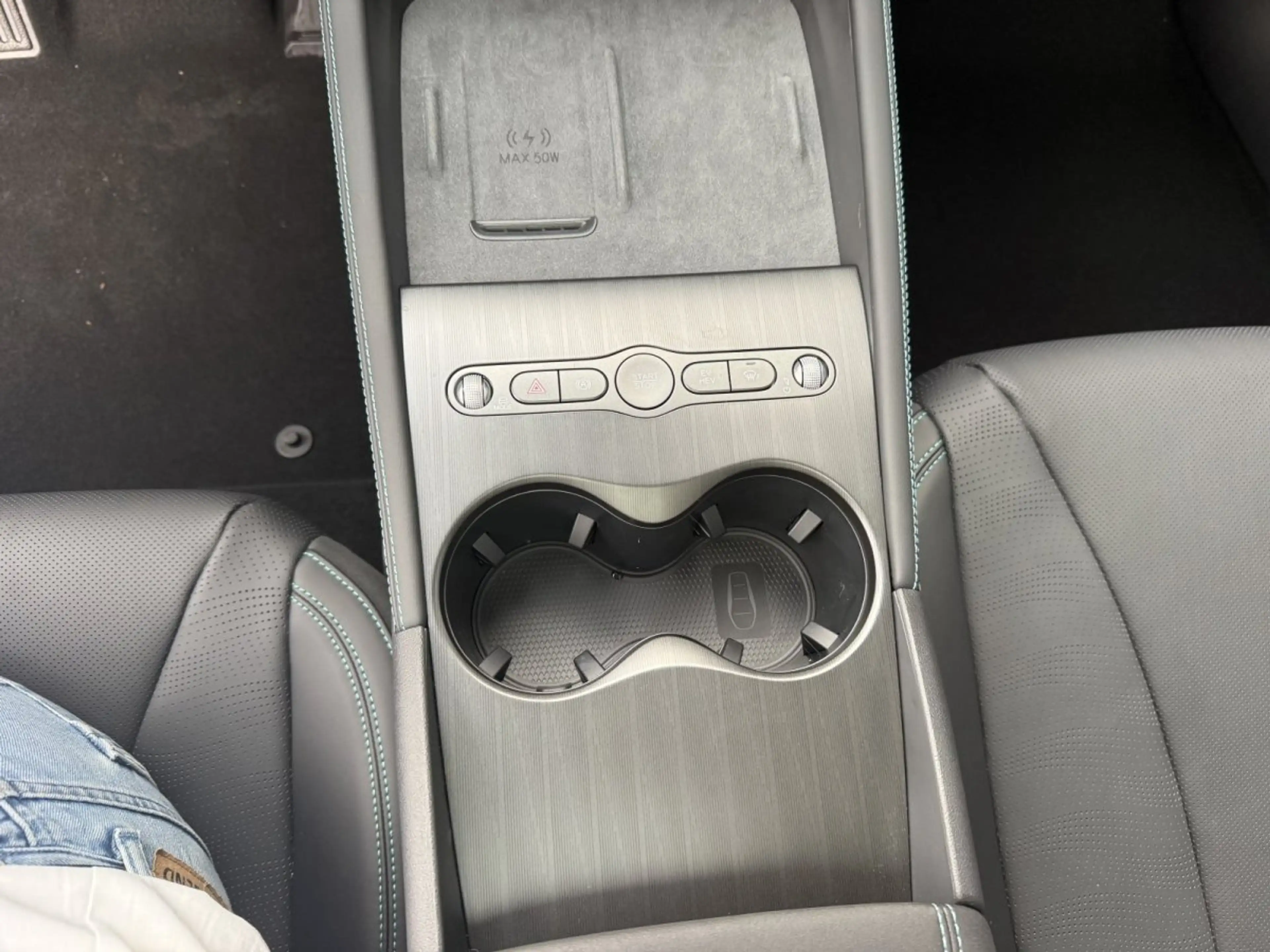 BYD Seal 6 DM-I Touring Comfort *Privacy*Pano*Leder*360Grad* — photo 15