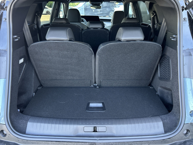 Peugeot 5008 GT Exclusive Hybrid 145 e-DSC6 — photo 15