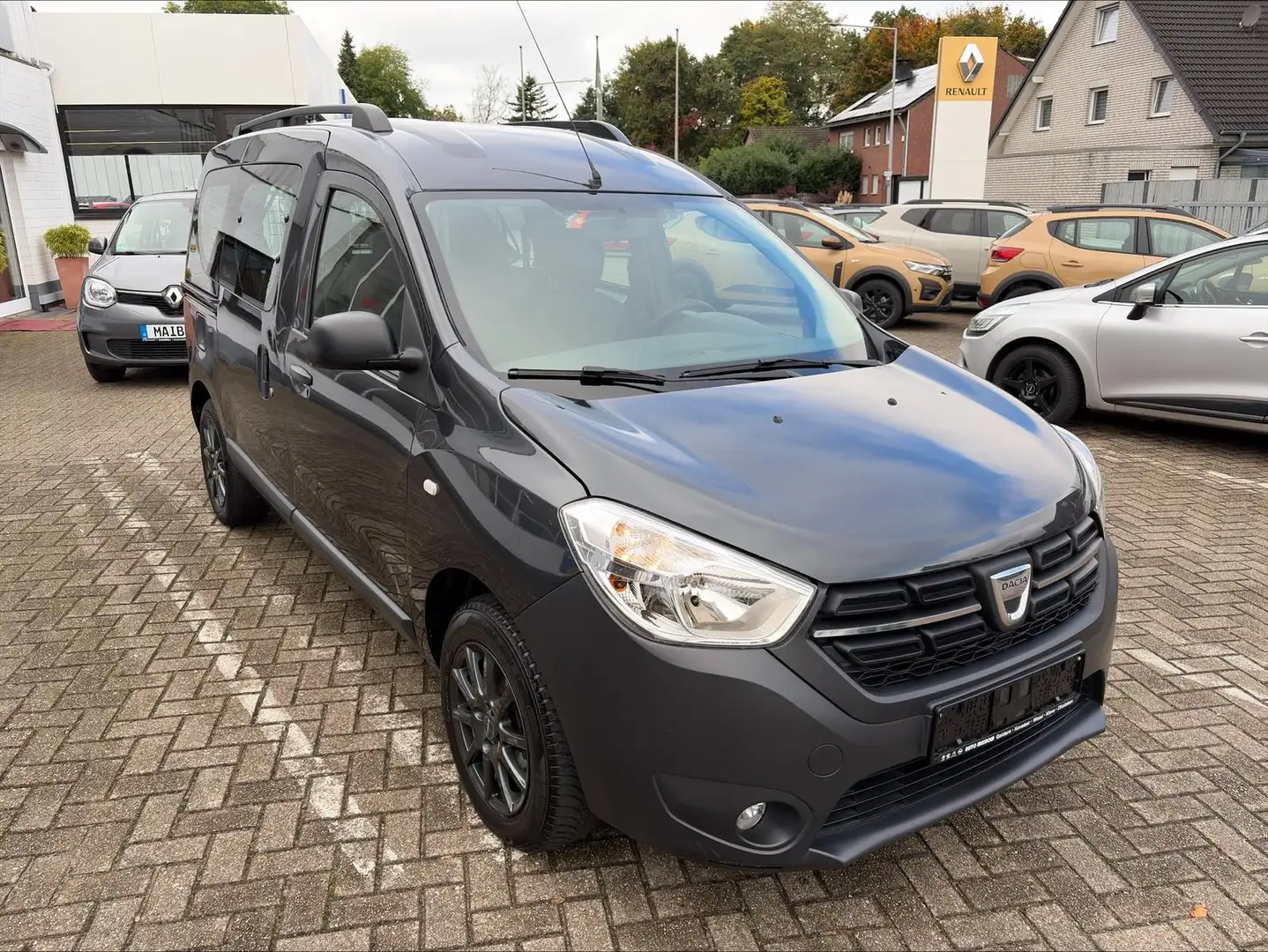 Dacia Dokker Ambiance Metallic ALLWETTER KLIMAANLAGE Gris - 1
