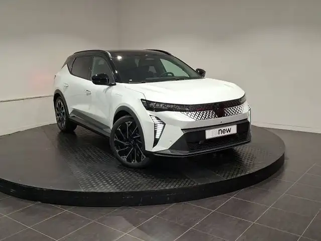 Renault A310 view 2