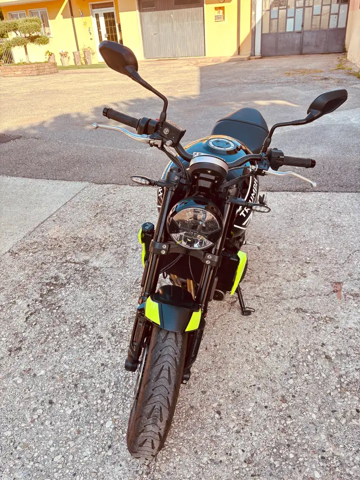 Triumph Trident 660