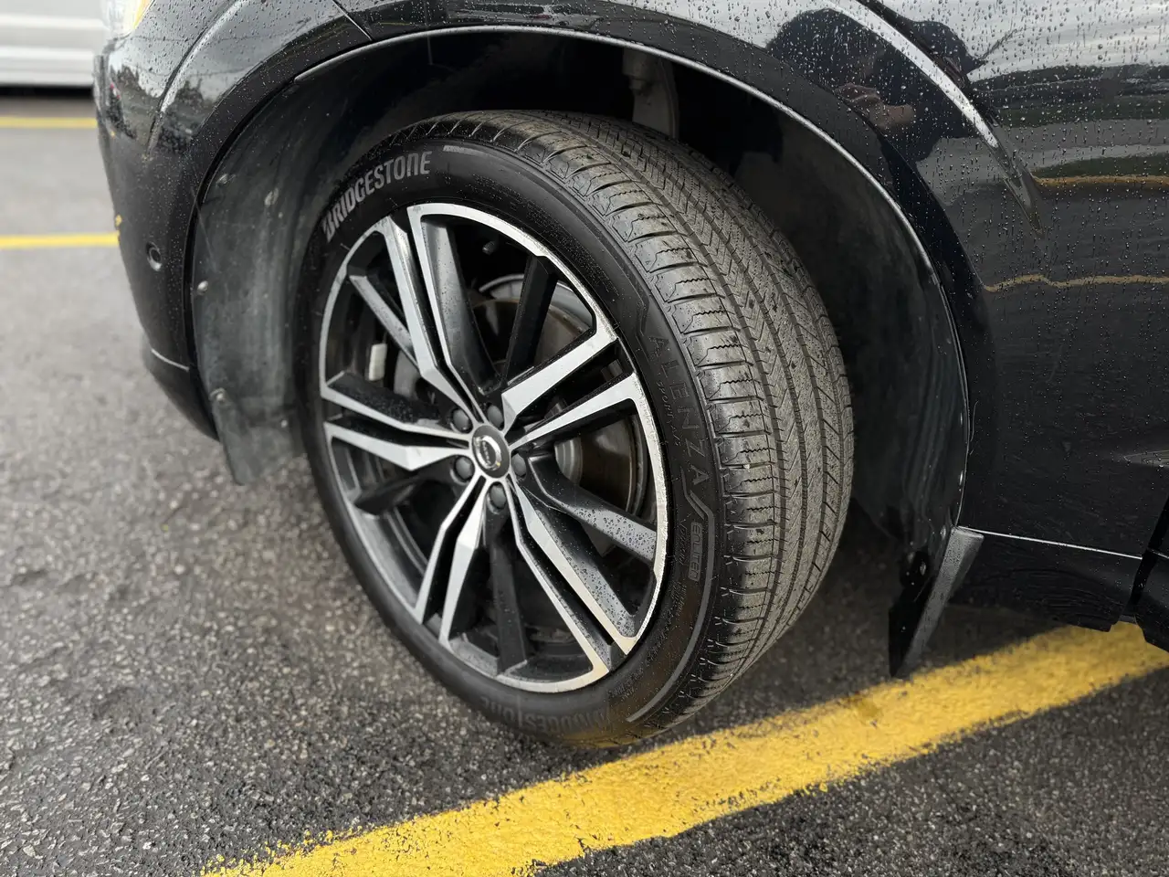 Volvo XC60 снимка Volvo XC60