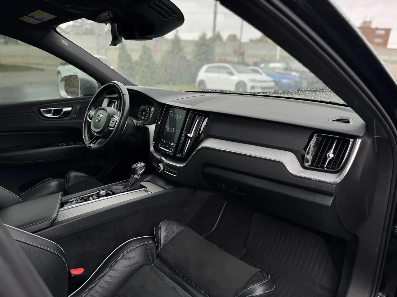 Volvo XC60 снимка Volvo XC60