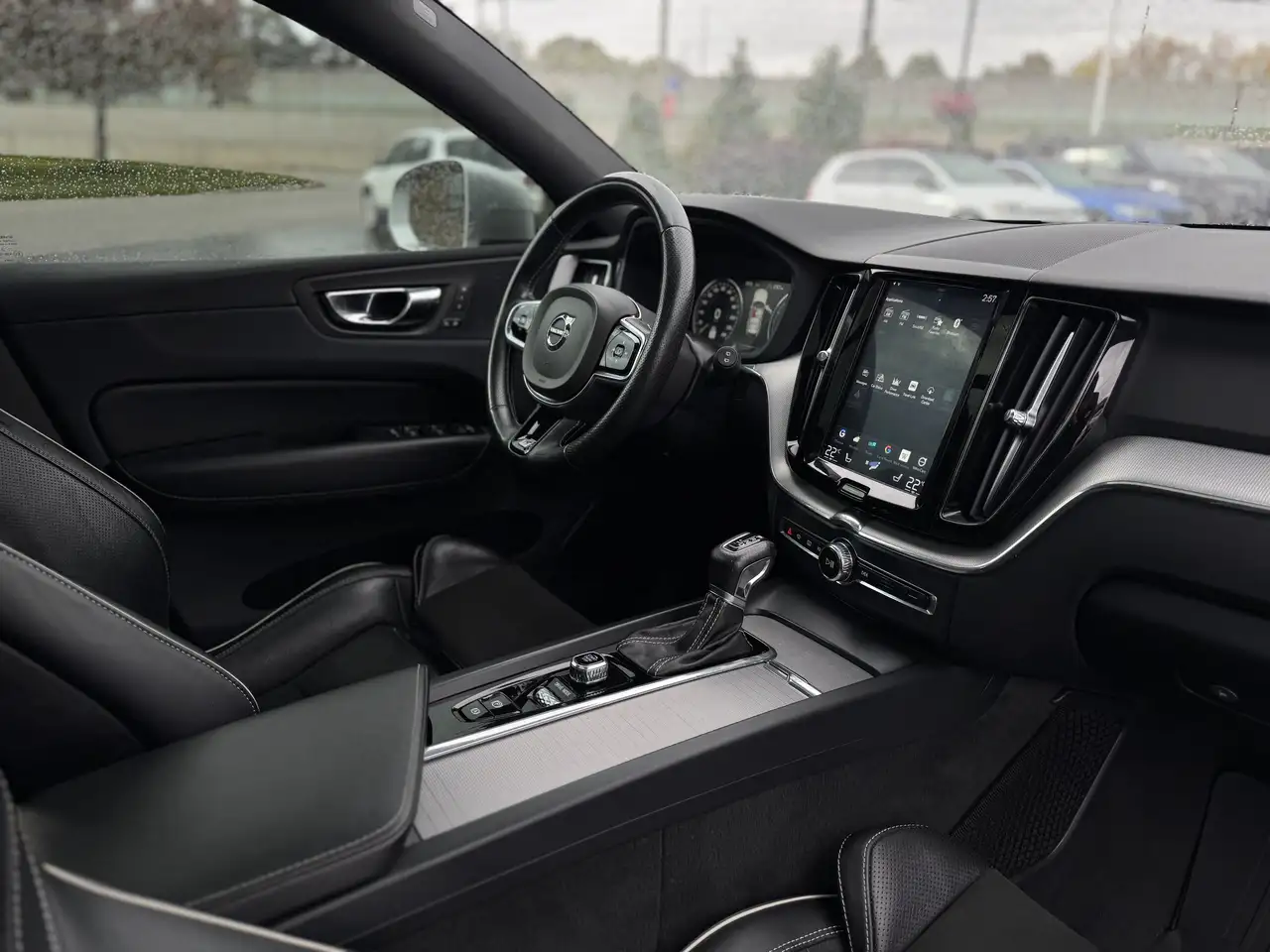 Volvo XC60 снимка Volvo XC60