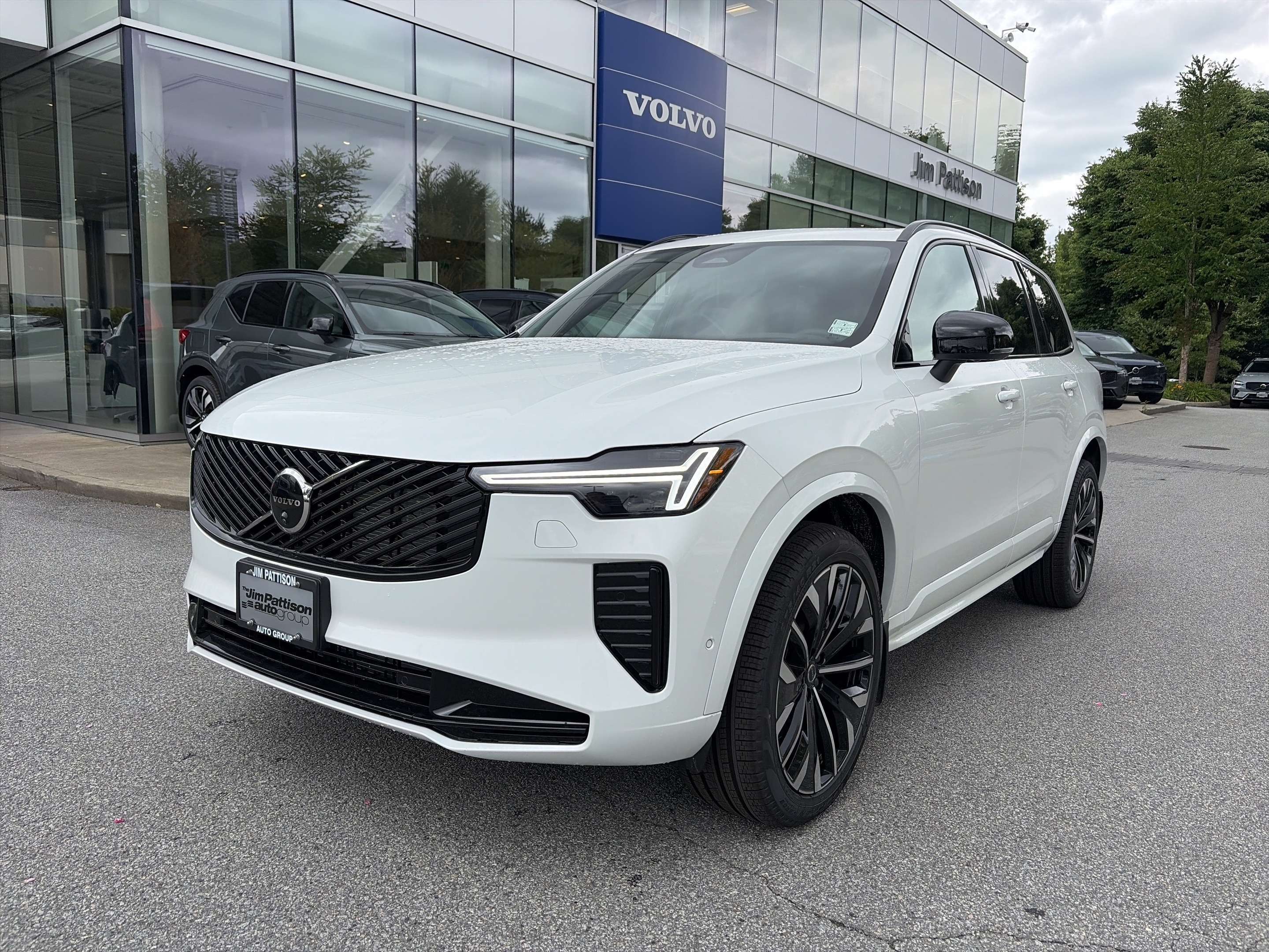 White 2026 Volvo XC90 SUV / Crossover  Automatic