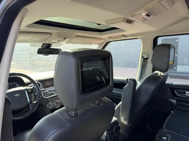 Land Rover Discovery view 8