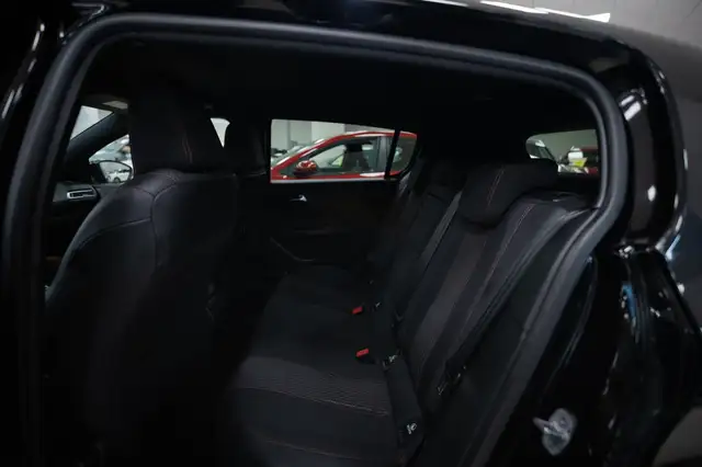 Peugeot 308 view 8