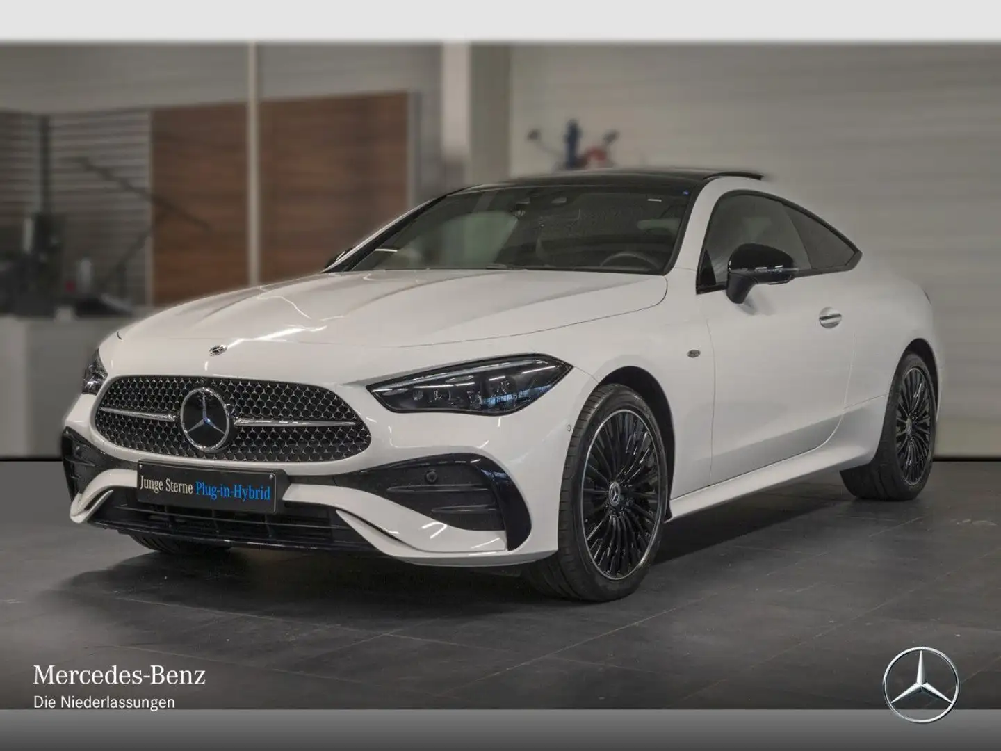 Mercedes-Benz CLE 300 e AMG+NIGHT+PANO+360+BURMESTER+KEYLESS+9G Blanc - 2