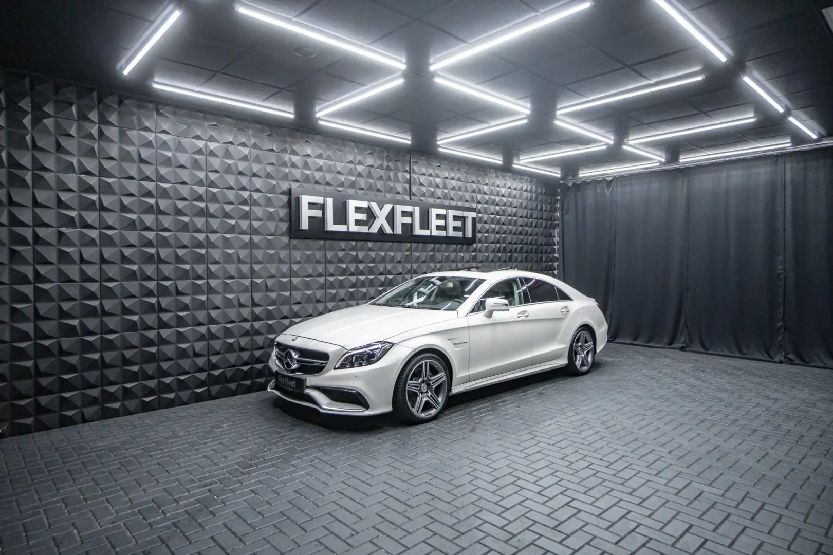 Mercedes-Benz CLS 63 AMG 4Matic *MAGNO* PERFORMANCE* Weiß - 1