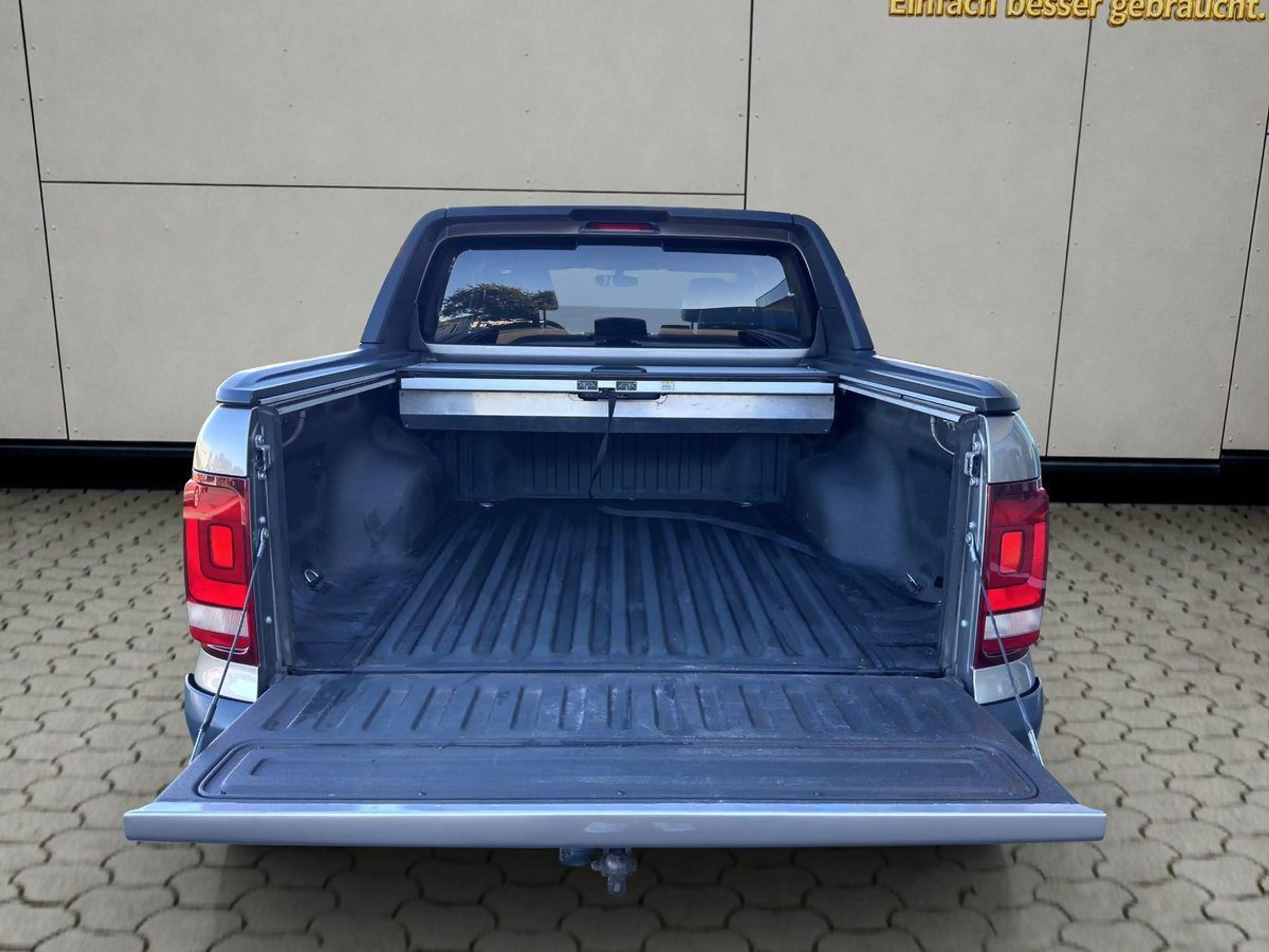 Volkswagen Amarok 3.0 V6 TDI Canyon 4M DoubleCab  3.5t Navi — photo 9