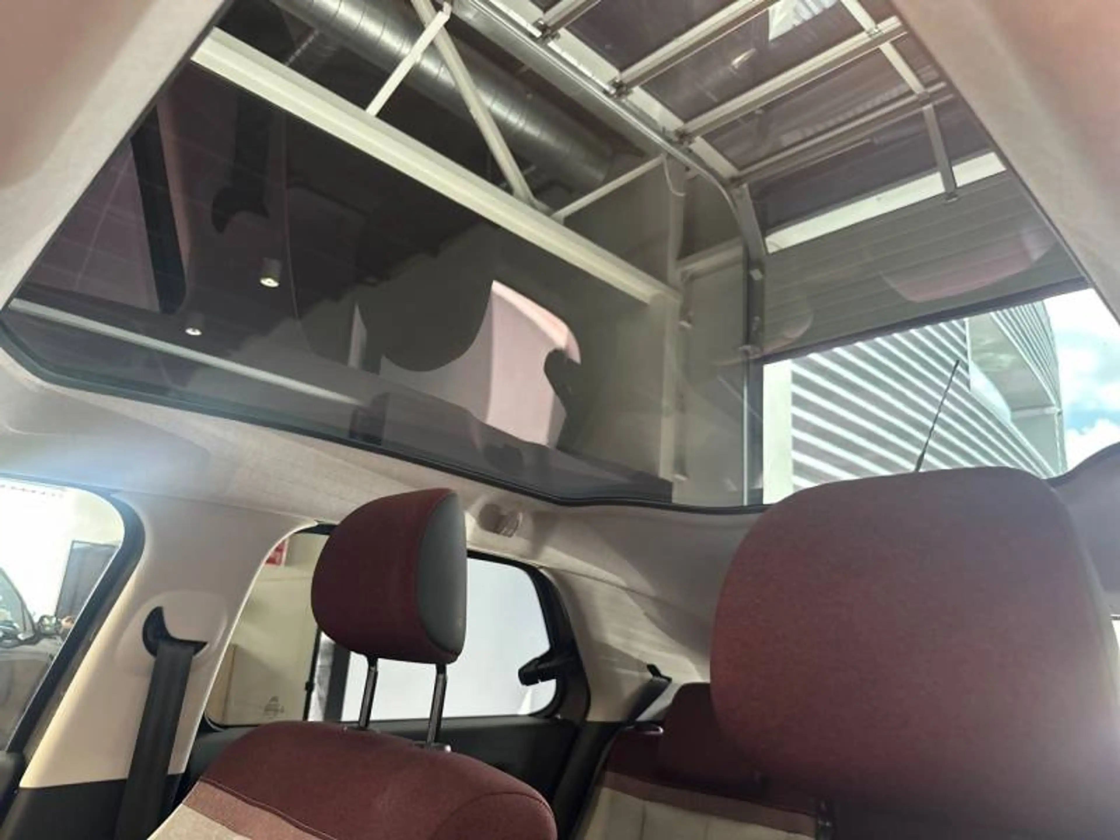 Citroen C4 Cactus 1 1.2 PureTech 110 S&S MAN6 Shine — photo 24