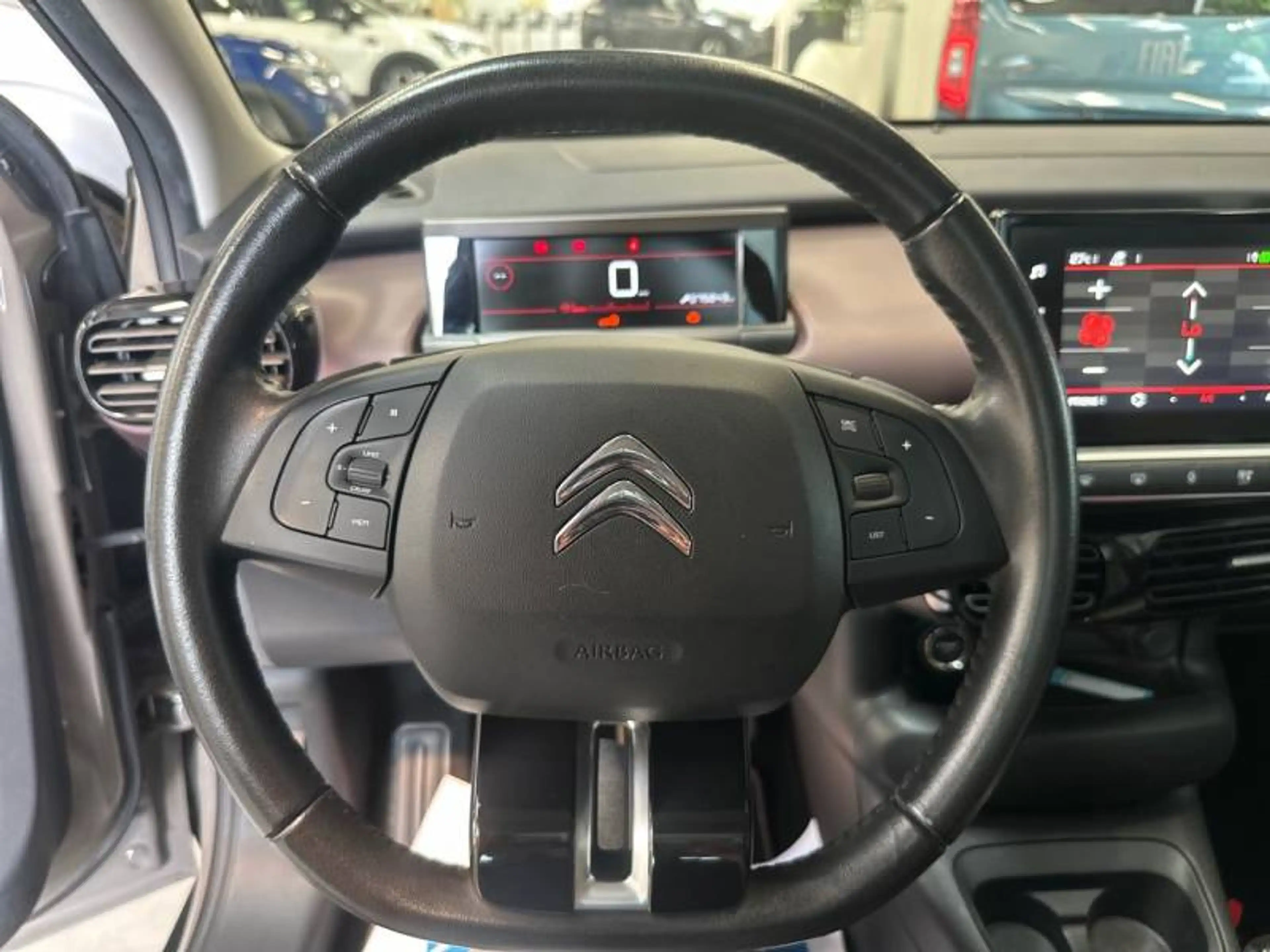 Citroen C4 Cactus 1 1.2 PureTech 110 S&S MAN6 Shine — photo 16