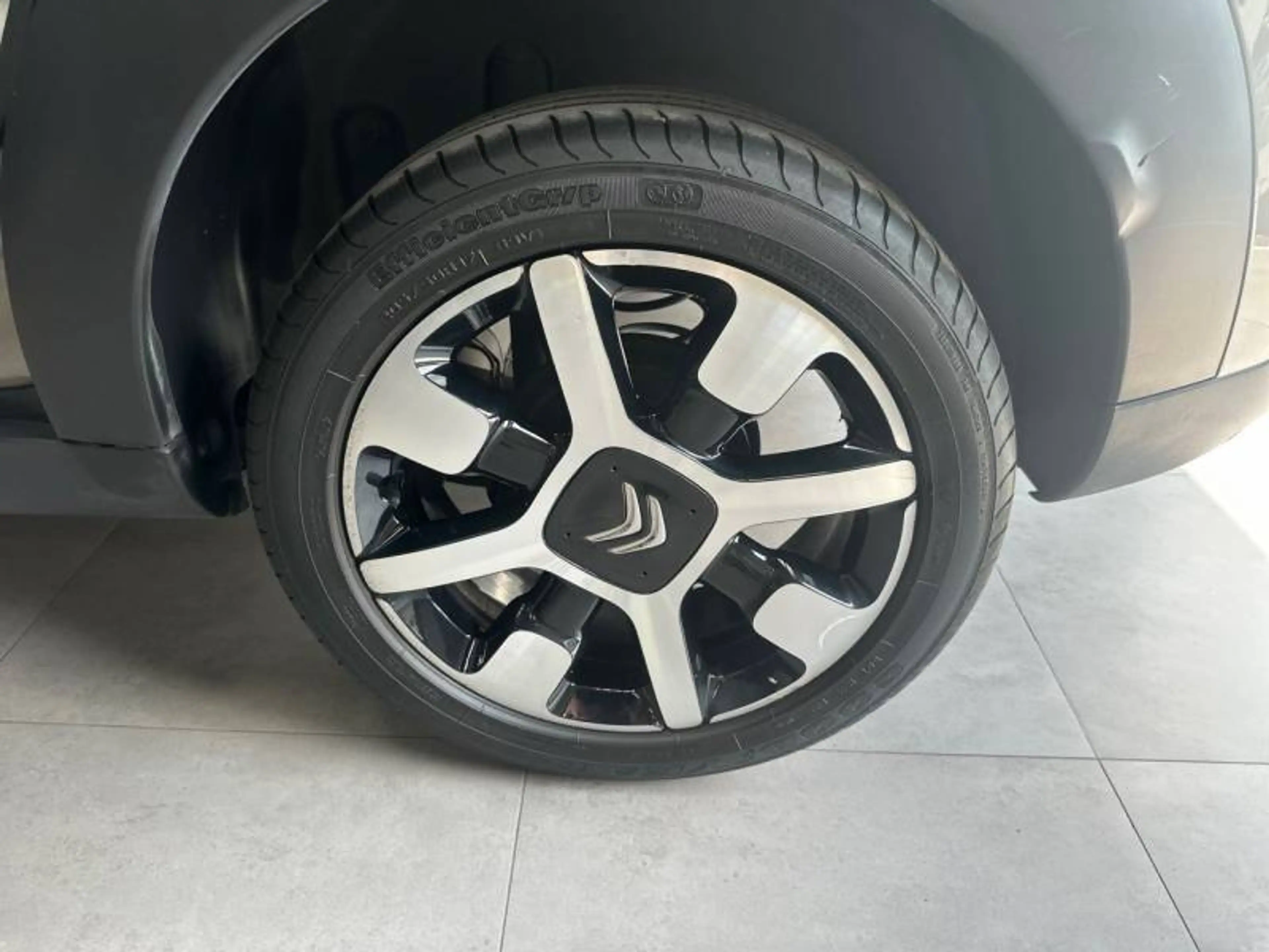 Citroen C4 Cactus 1 1.2 PureTech 110 S&S MAN6 Shine — photo 11