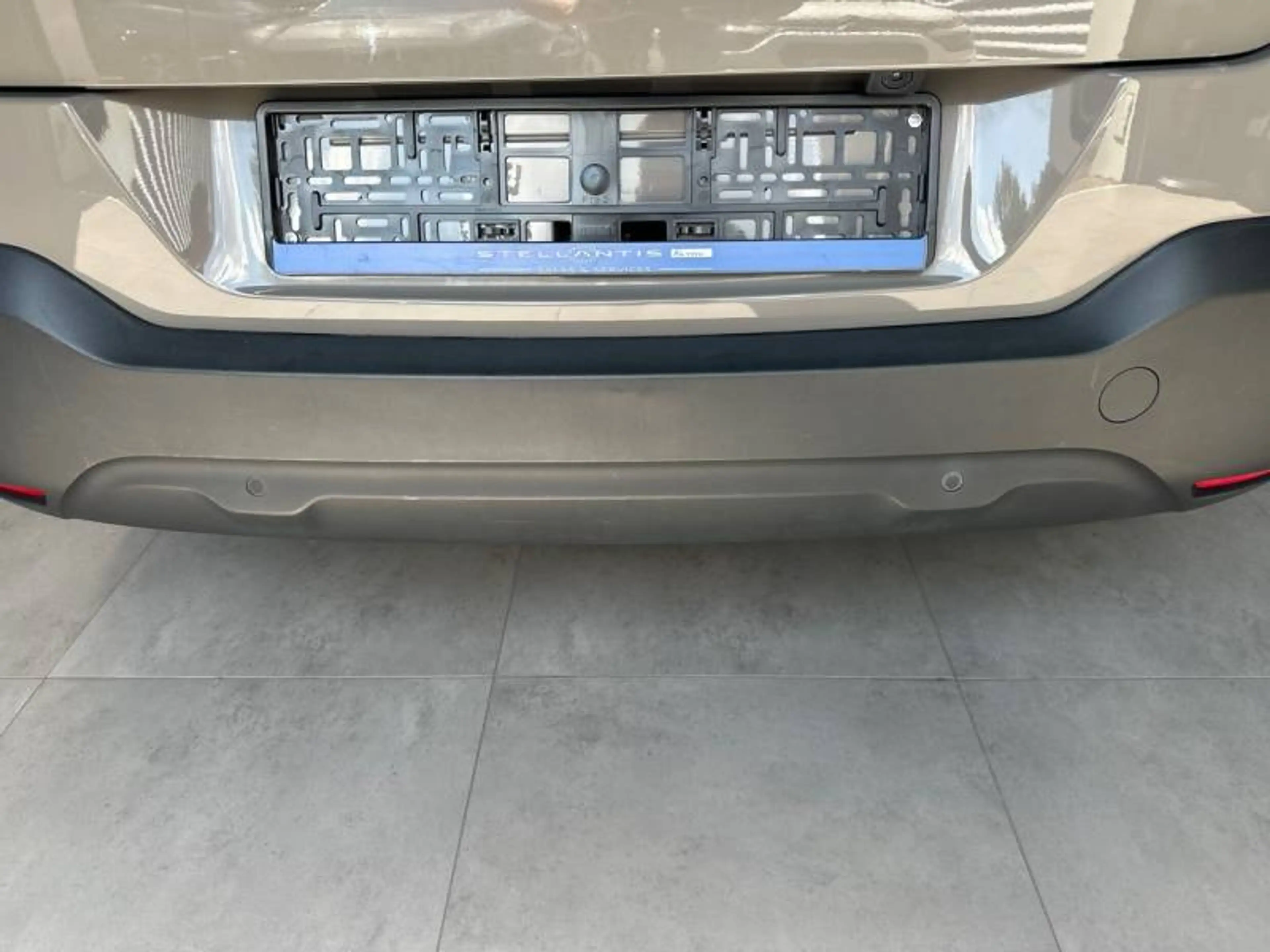 Citroen C4 Cactus 1 1.2 PureTech 110 S&S MAN6 Shine — photo 26