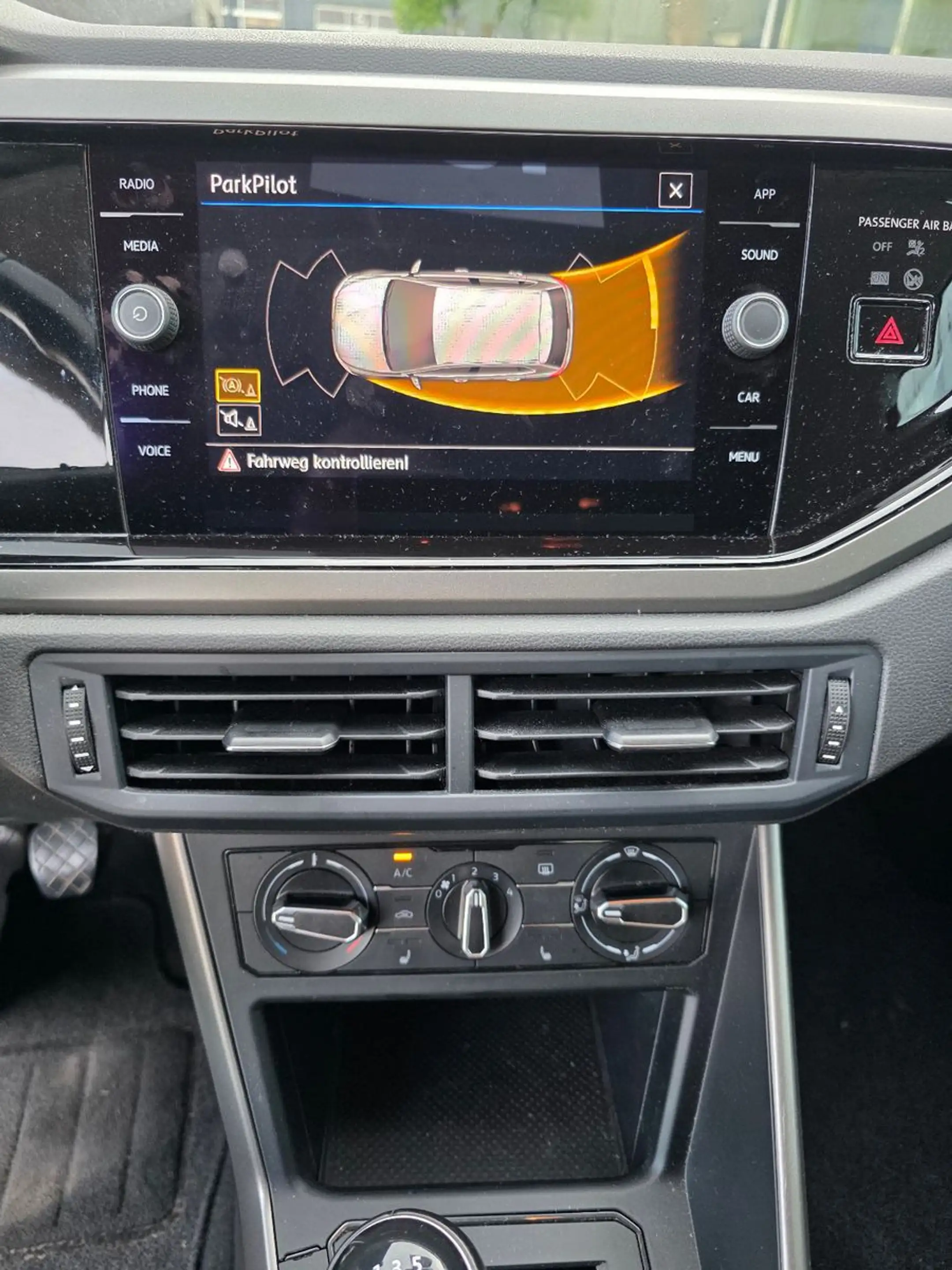 Volkswagen Polo VI Comfortline*Acc*AppCon.*PDC*Alu* — photo 5