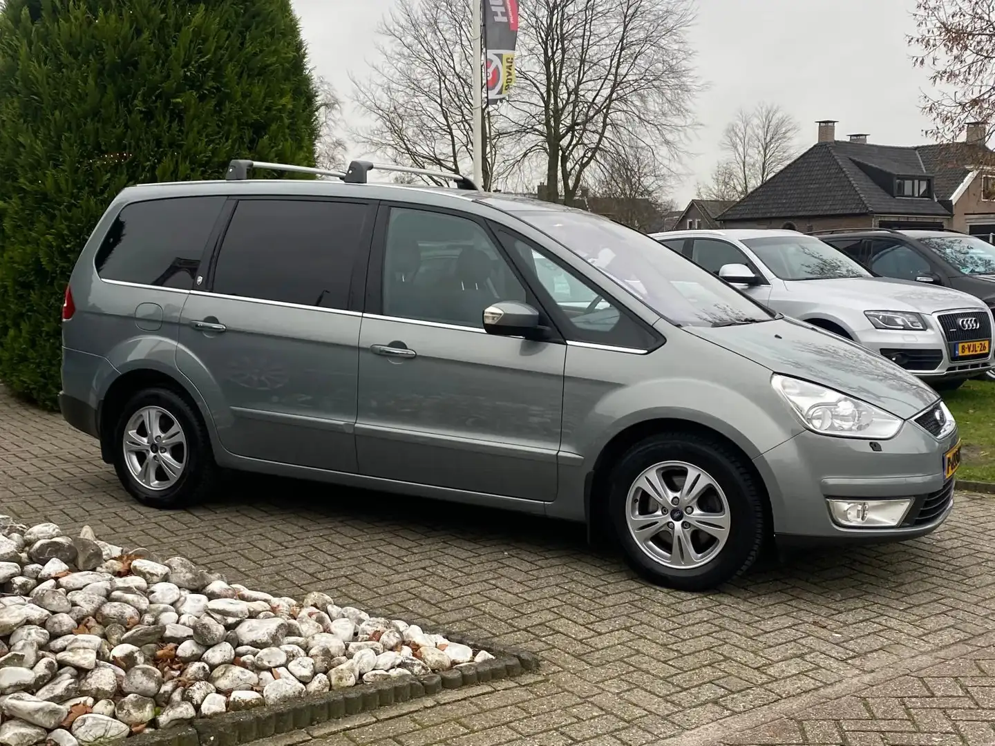 Ford Galaxy 2.0 TDCI Ghia 2008 Youngtime 7-Persoons Trekhaak Grijs - 2