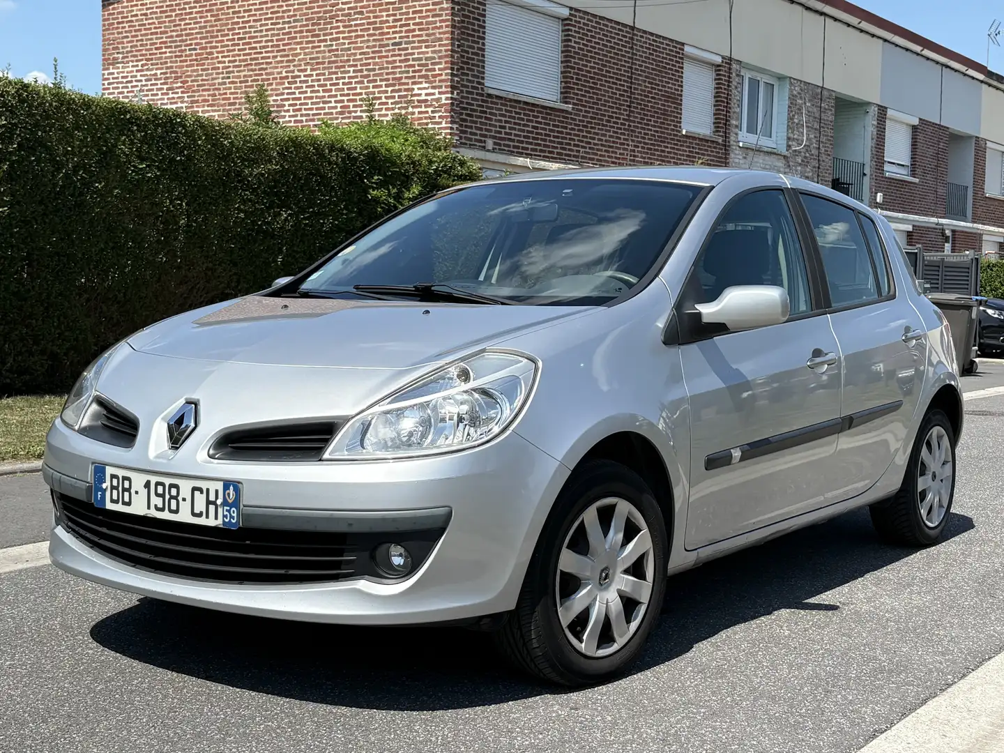 Renault Clio 1.5 dCi 85 eco2 Dynamique - 1