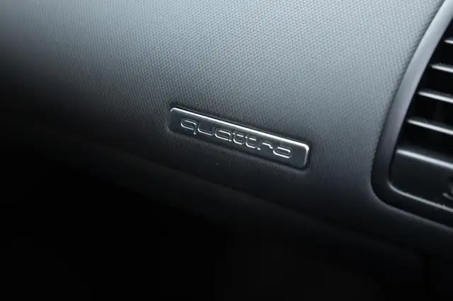 Audi R8 view 20